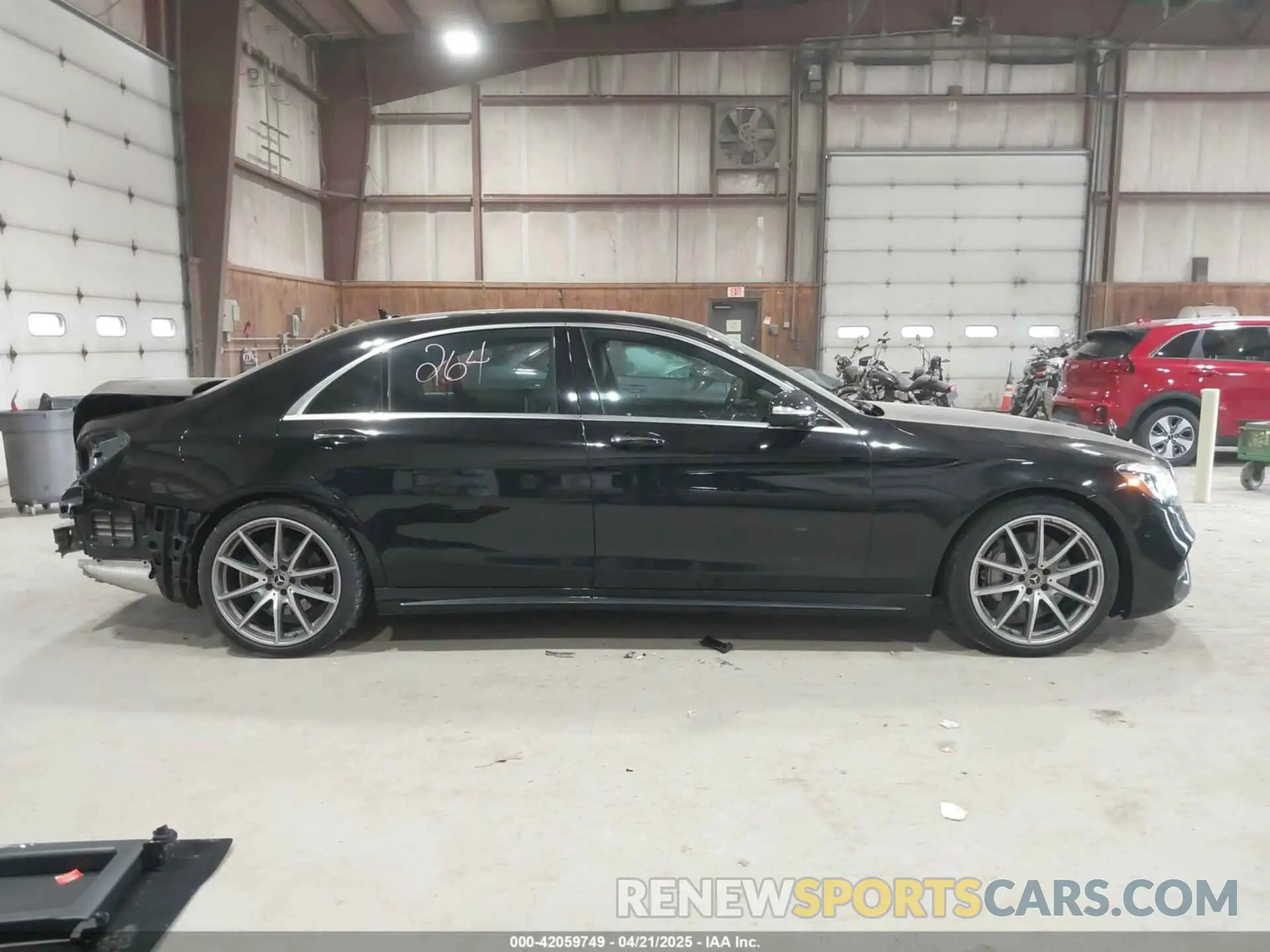 14 Photograph of a damaged car WDDUG6GB7KA455597 MERCEDES-BENZ S 450 2019