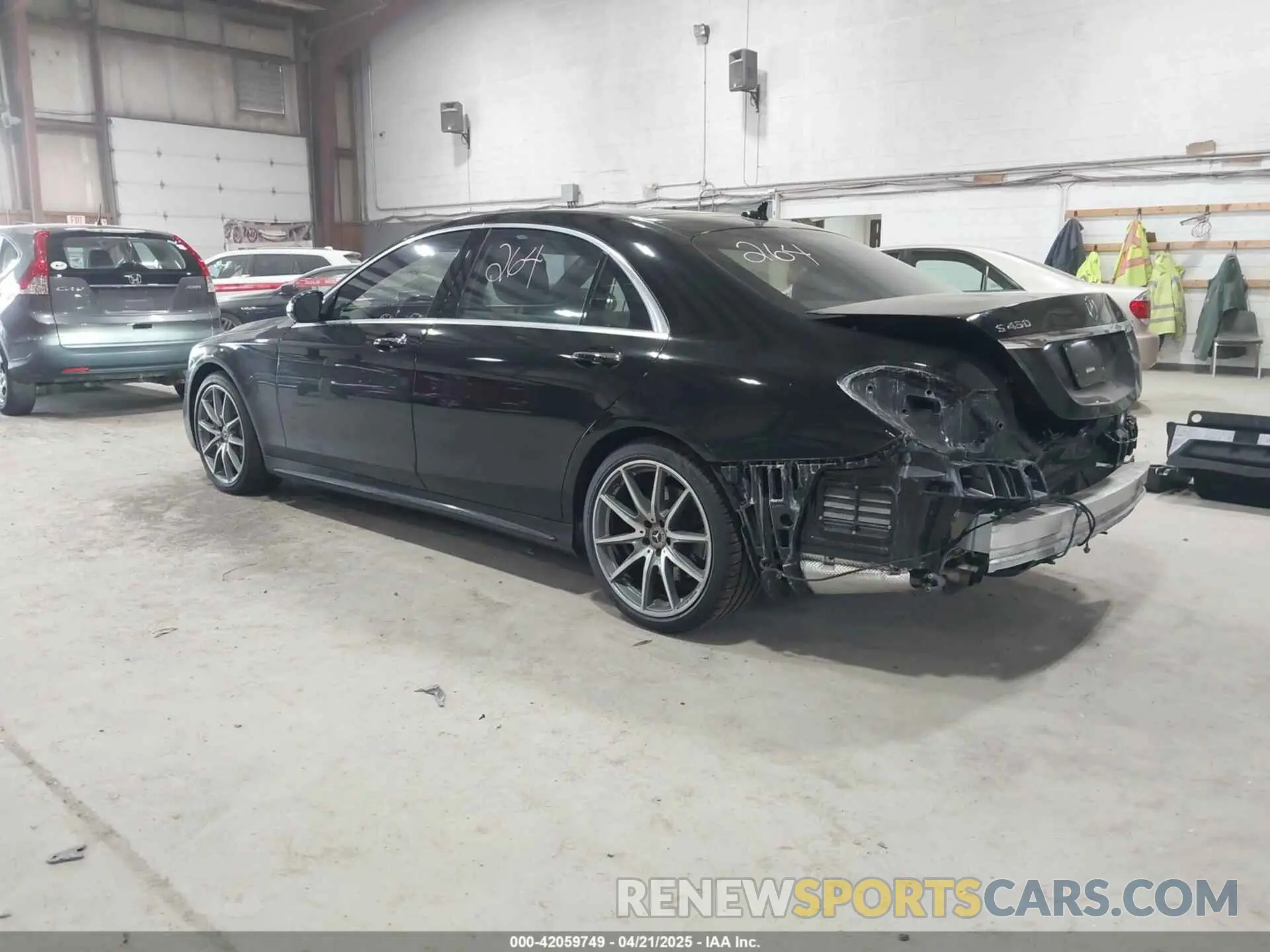 3 Photograph of a damaged car WDDUG6GB7KA455597 MERCEDES-BENZ S 450 2019