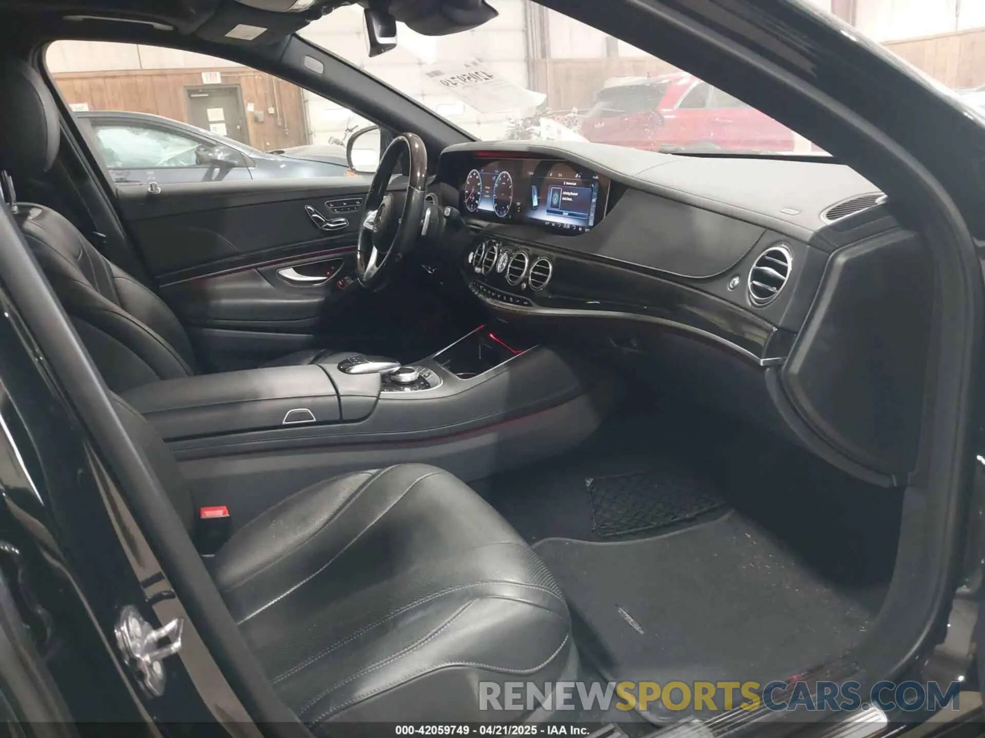 5 Photograph of a damaged car WDDUG6GB7KA455597 MERCEDES-BENZ S 450 2019