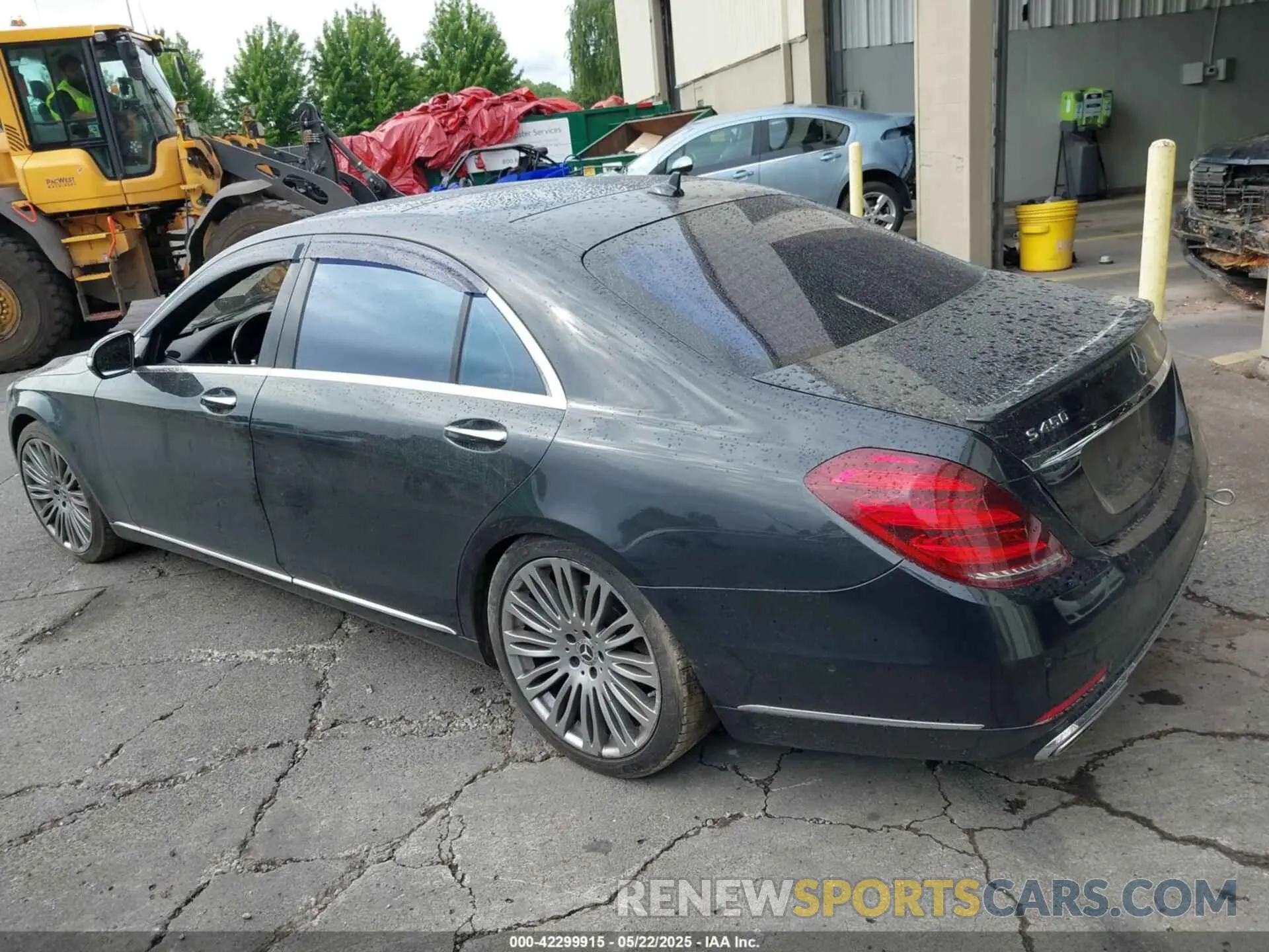 14 Photograph of a damaged car WDDUG6EB2LA516567 MERCEDES-BENZ S 450 2020