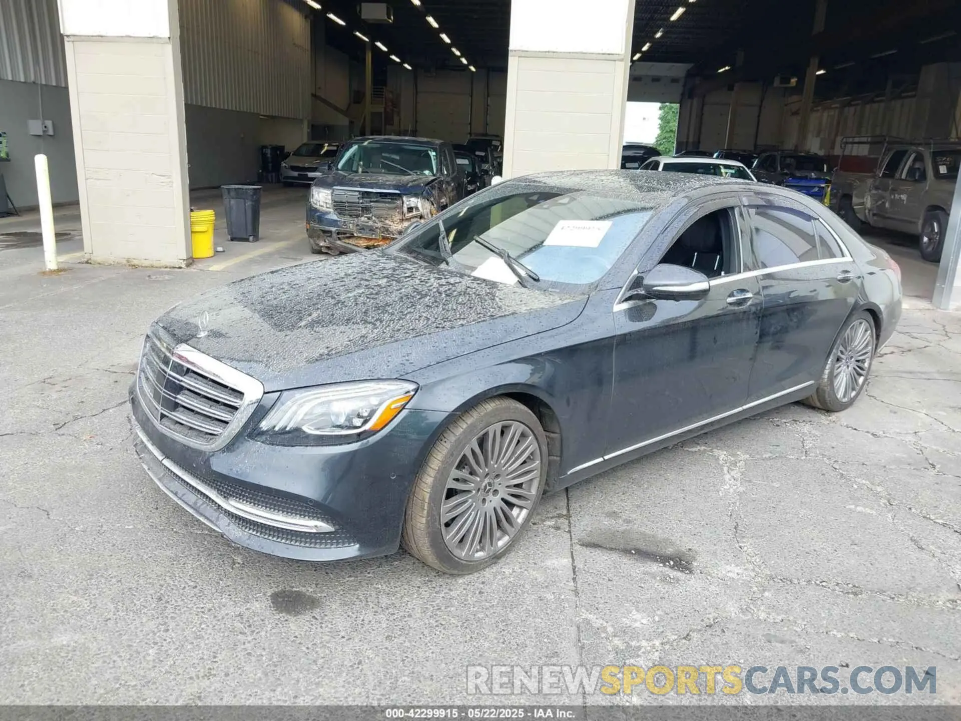 2 Photograph of a damaged car WDDUG6EB2LA516567 MERCEDES-BENZ S 450 2020