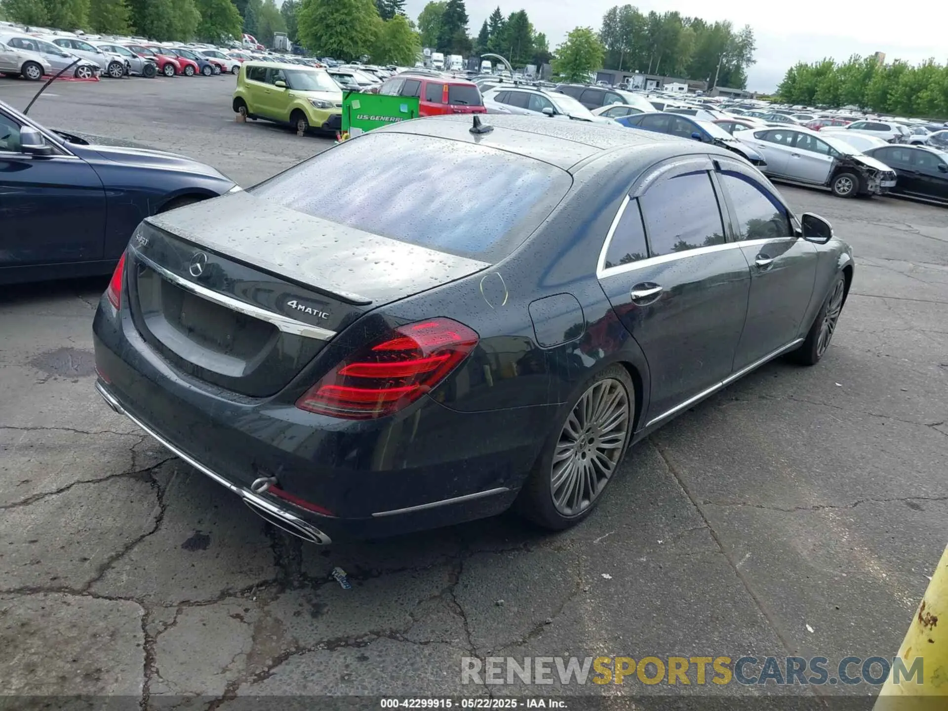 4 Photograph of a damaged car WDDUG6EB2LA516567 MERCEDES-BENZ S 450 2020