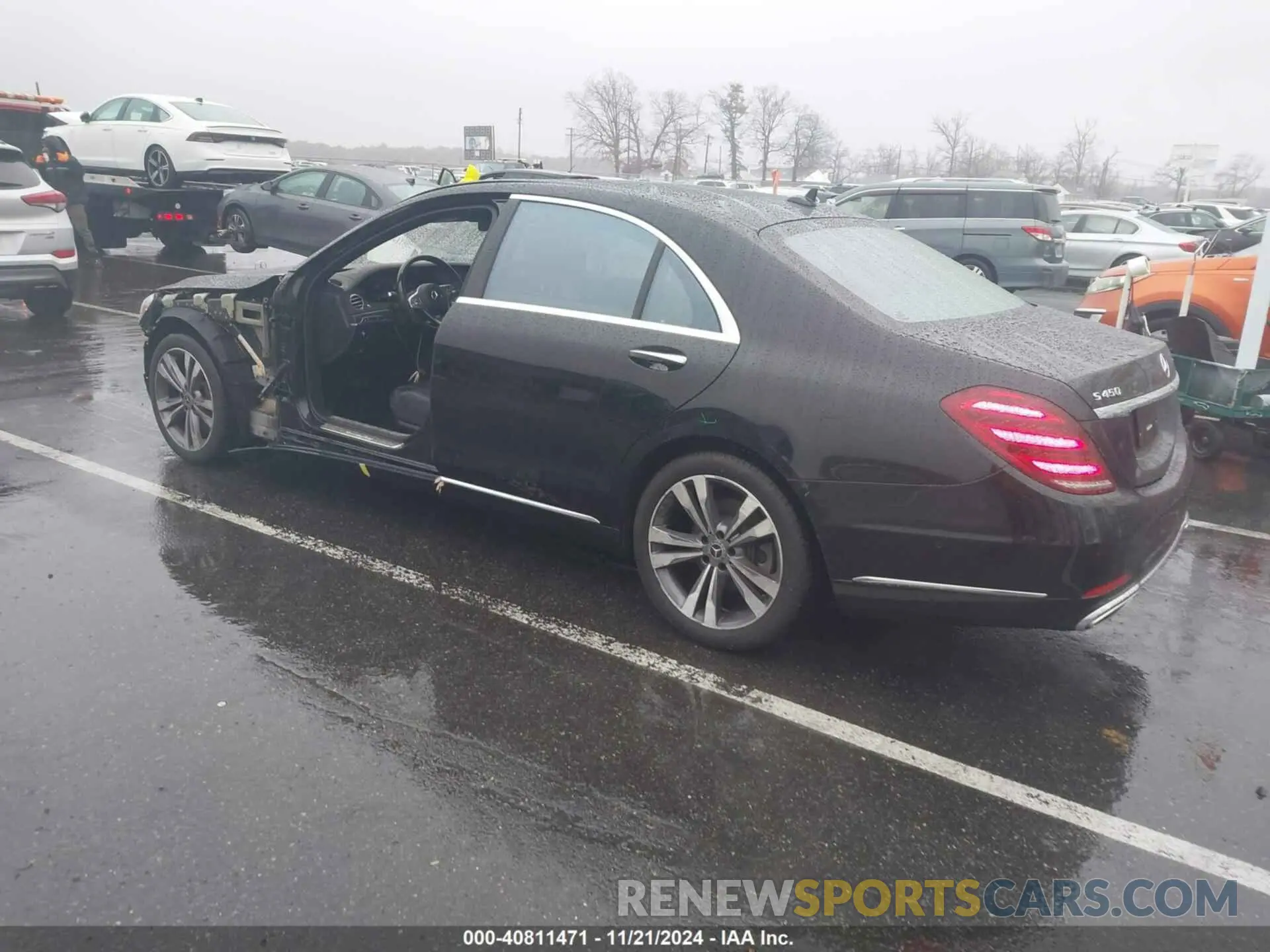 3 Photograph of a damaged car WDDUG6EB8LA505749 MERCEDES-BENZ S 450 2020