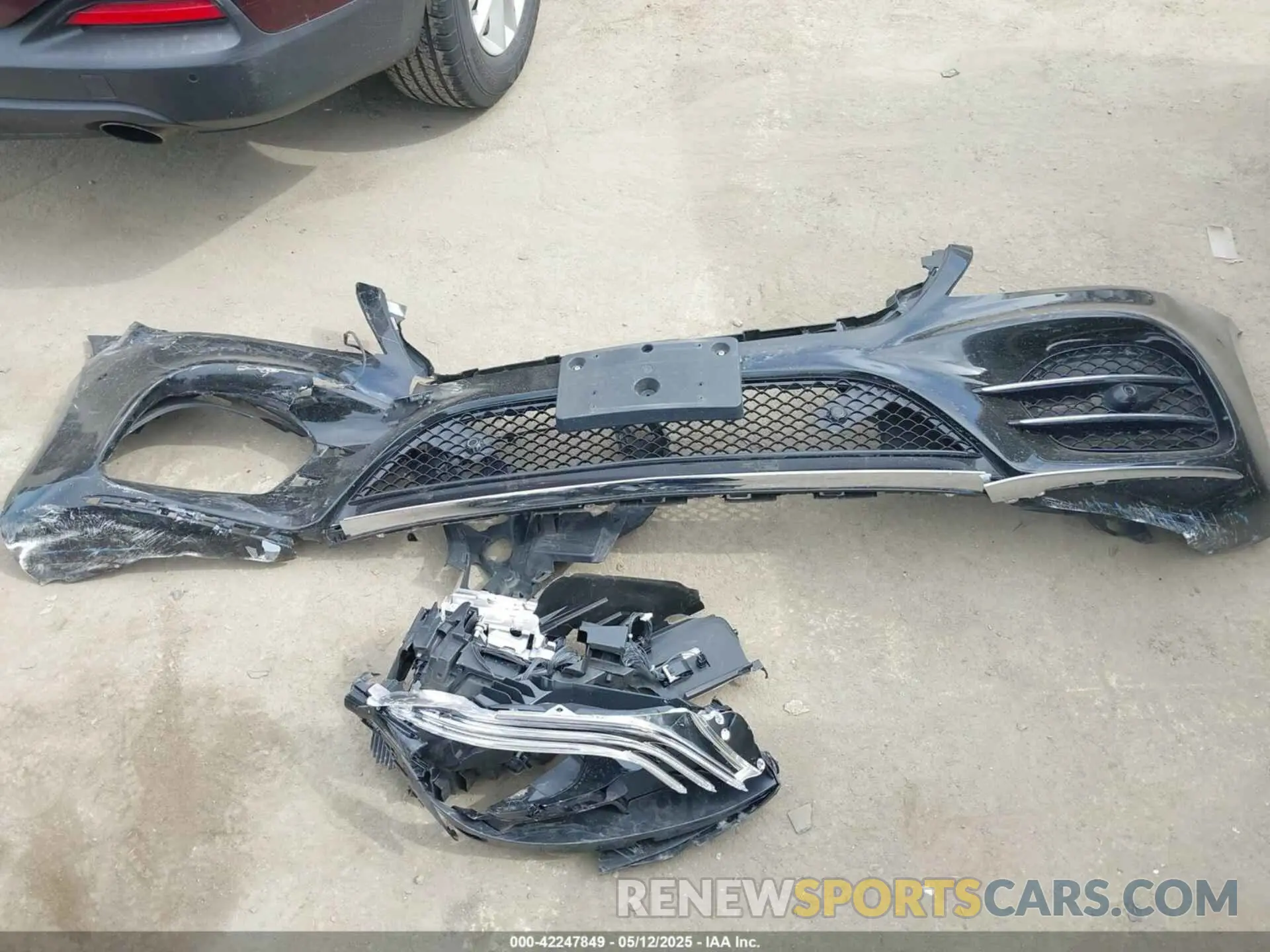 12 Photograph of a damaged car WDDUG6GB2LA517568 MERCEDES-BENZ S 450 2020