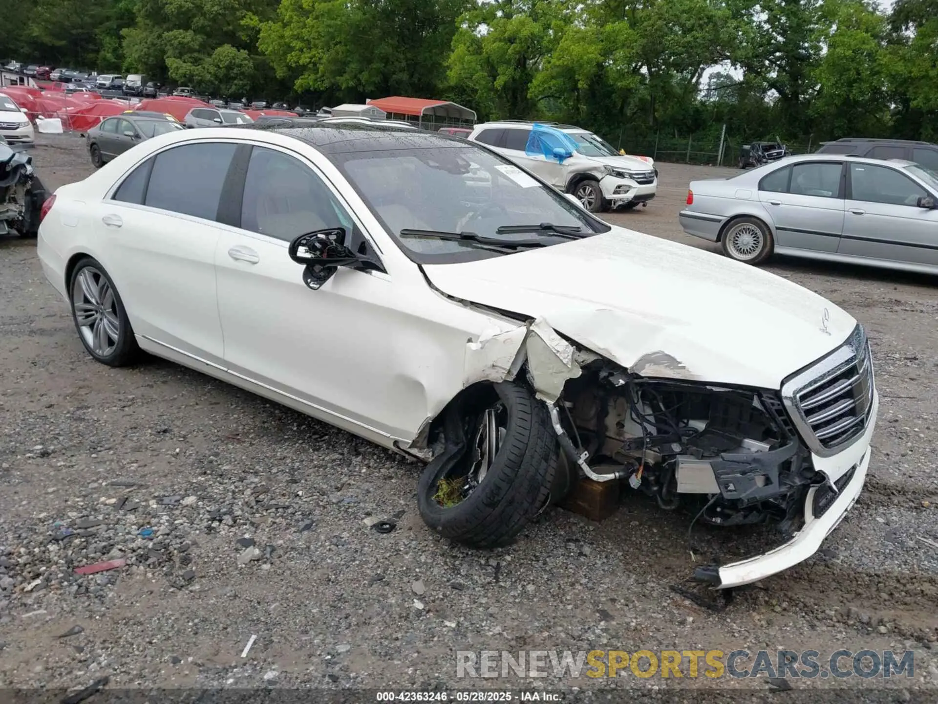 1 Photograph of a damaged car WDDUG6GB3LA507597 MERCEDES-BENZ S 450 2020