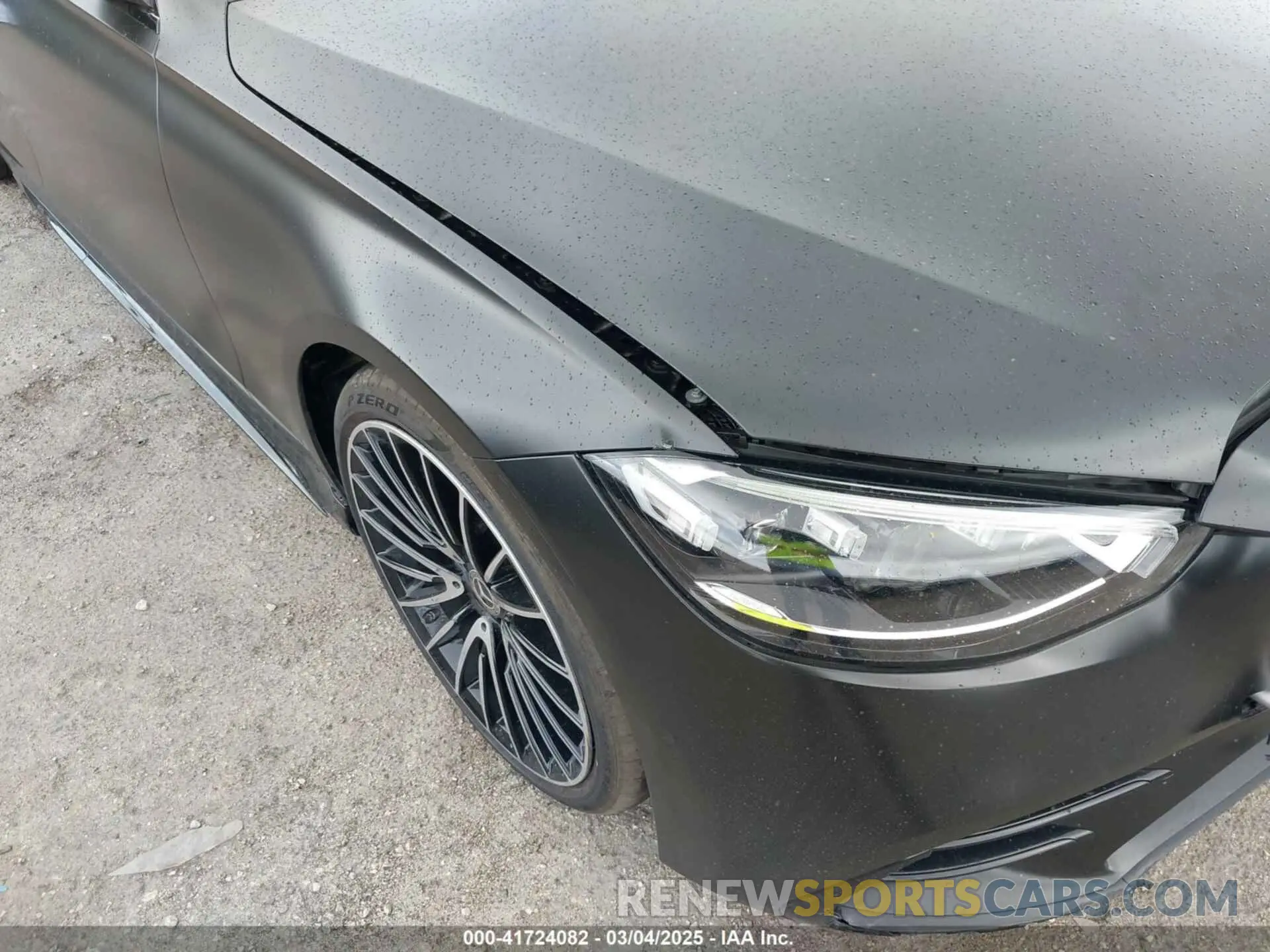 17 Photograph of a damaged car W1K6G6DB0NA148354 MERCEDES-BENZ S 500 2022