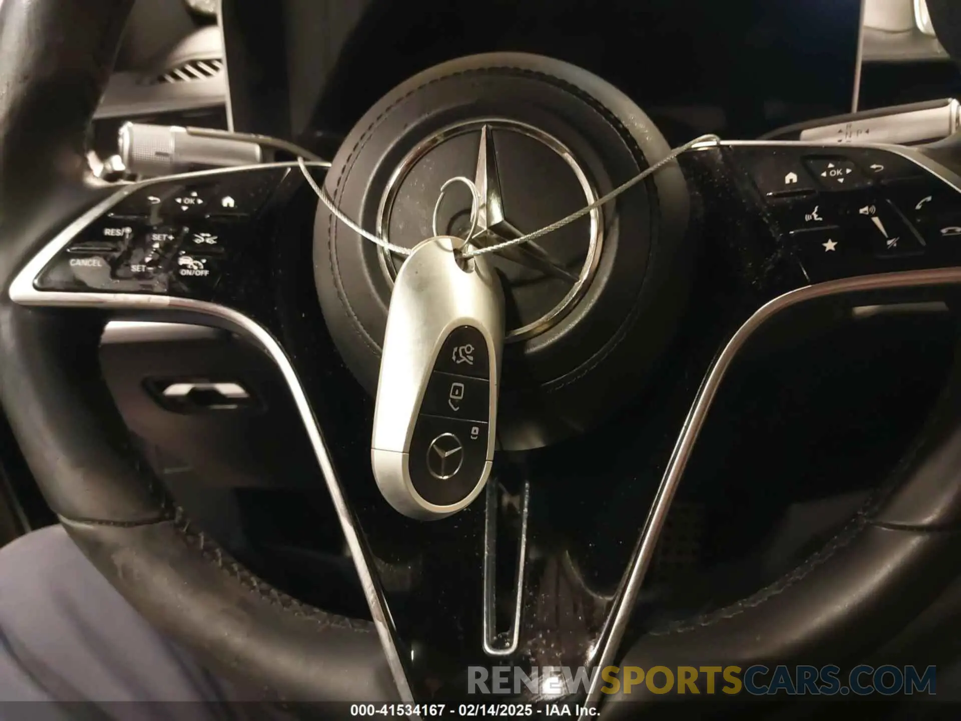 11 Photograph of a damaged car W1K6G6DB7NA068646 MERCEDES-BENZ S 500 2022