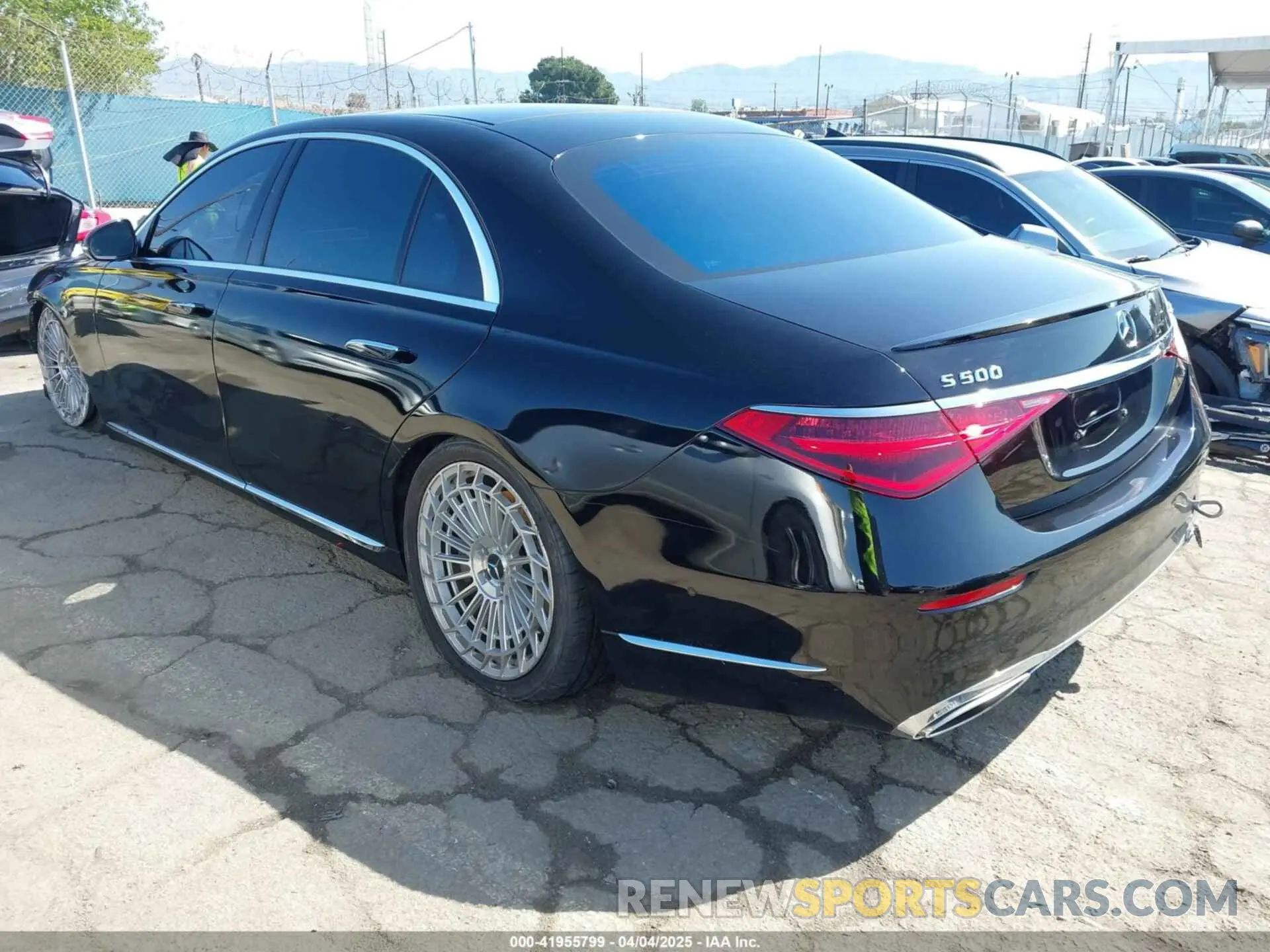 3 Photograph of a damaged car W1K6G6DB0PA186878 MERCEDES-BENZ S 500 2023