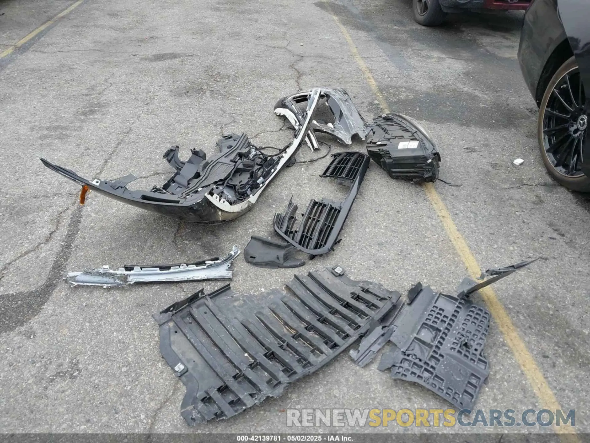 12 Photograph of a damaged car W1K6G6DB2PA190883 MERCEDES-BENZ S 500 2023
