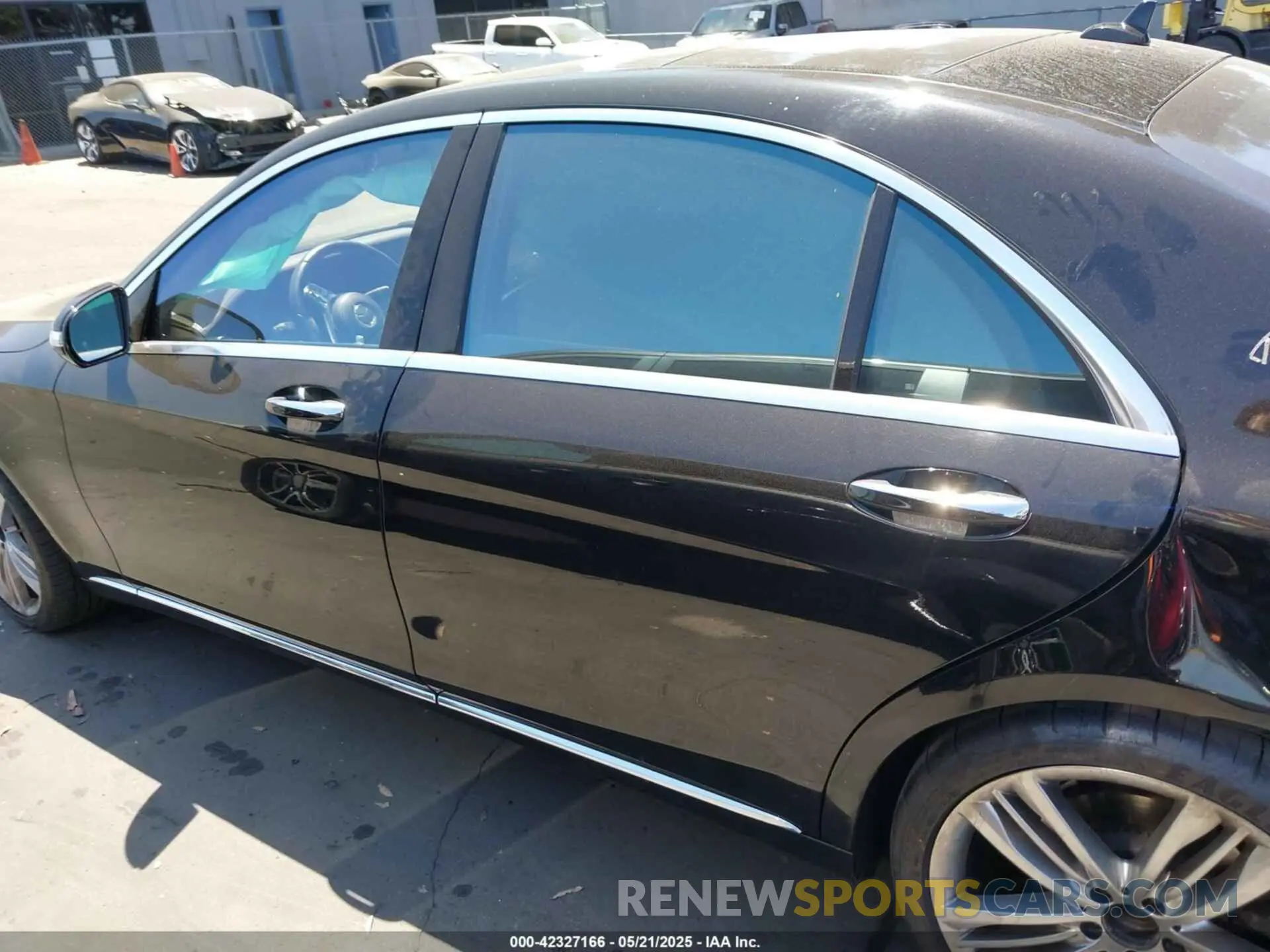 15 Photograph of a damaged car WDDUG8DB0KA456557 MERCEDES-BENZ S 560 2019