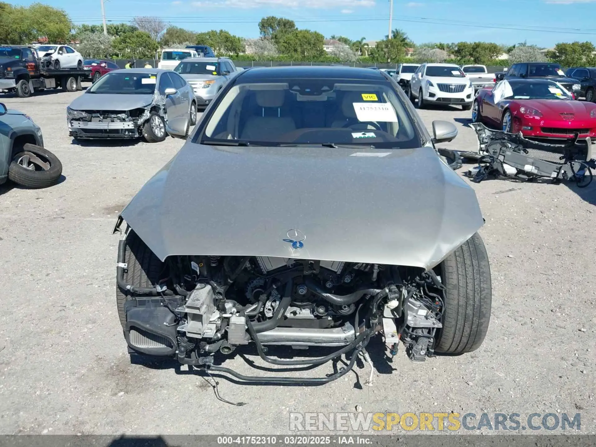 13 Photograph of a damaged car WDDUG8DB2KA483775 MERCEDES-BENZ S 560 2019