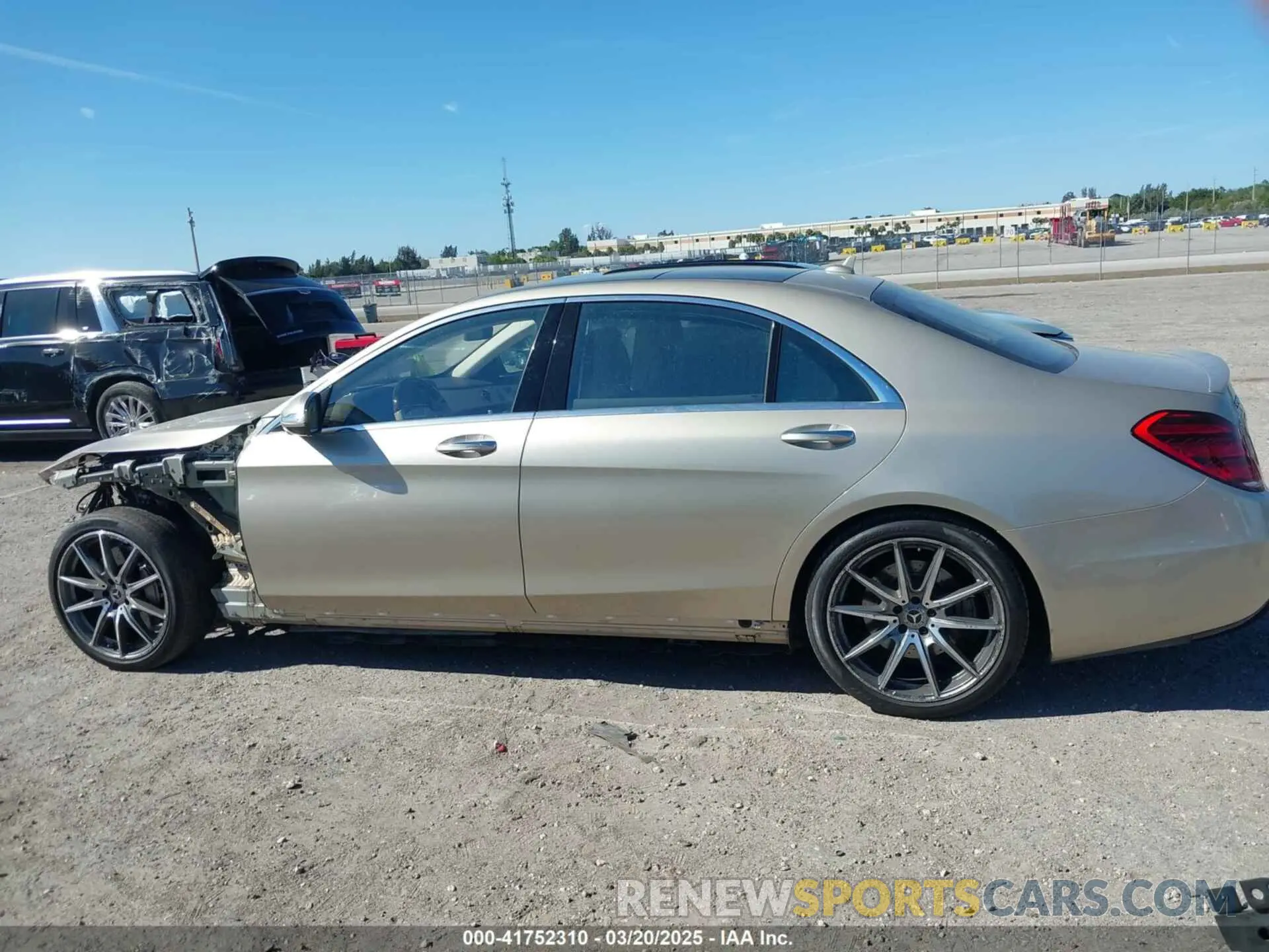 15 Photograph of a damaged car WDDUG8DB2KA483775 MERCEDES-BENZ S 560 2019