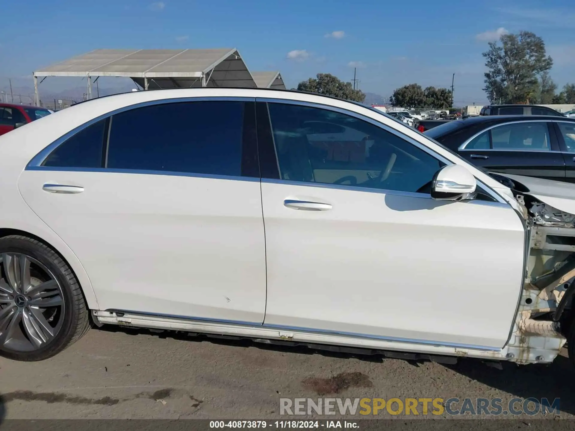 14 Photograph of a damaged car WDDUG8DB4KA426011 MERCEDES-BENZ S 560 2019