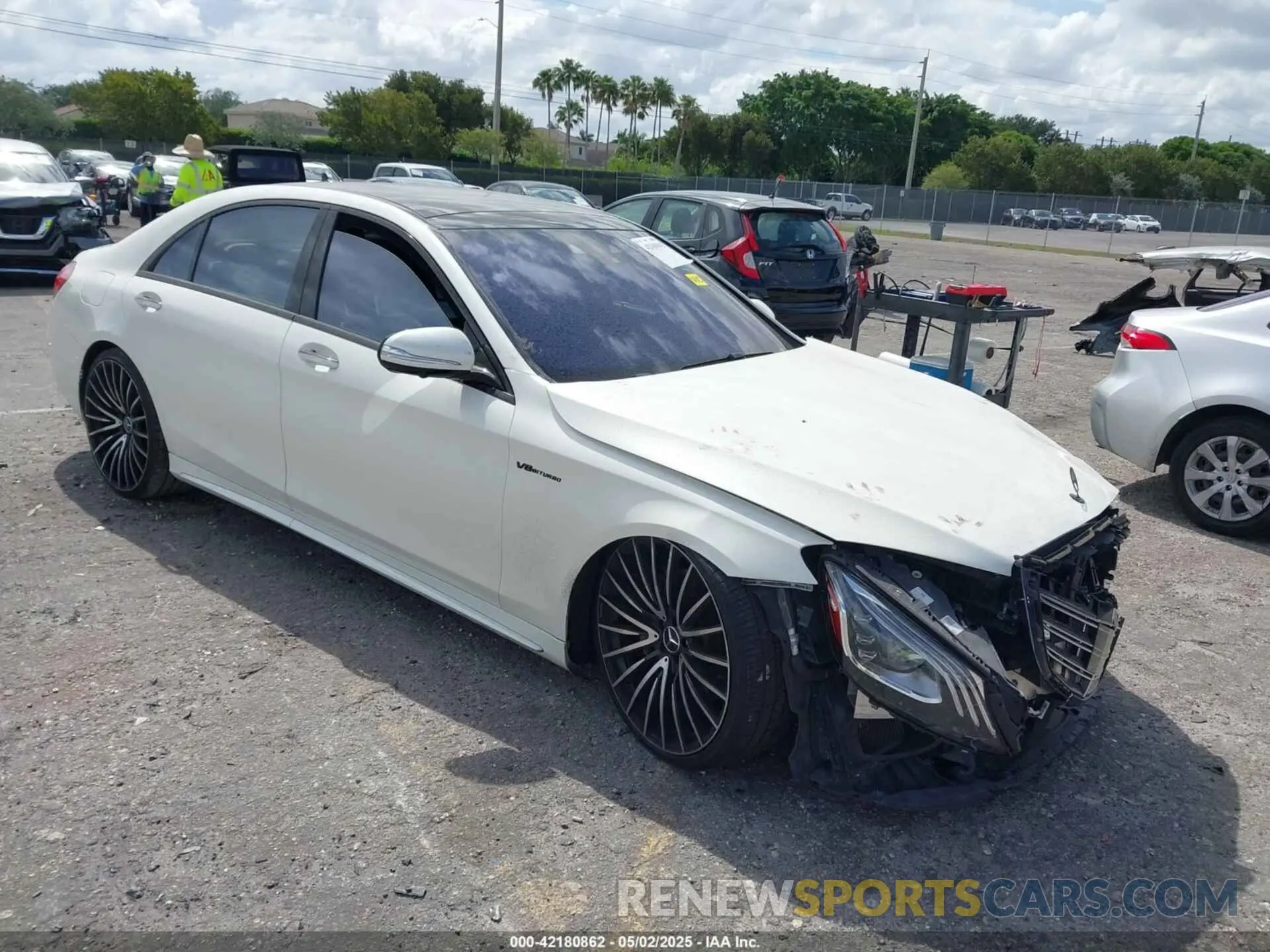 1 Photograph of a damaged car WDDUG8DB4KA451393 MERCEDES-BENZ S 560 2019