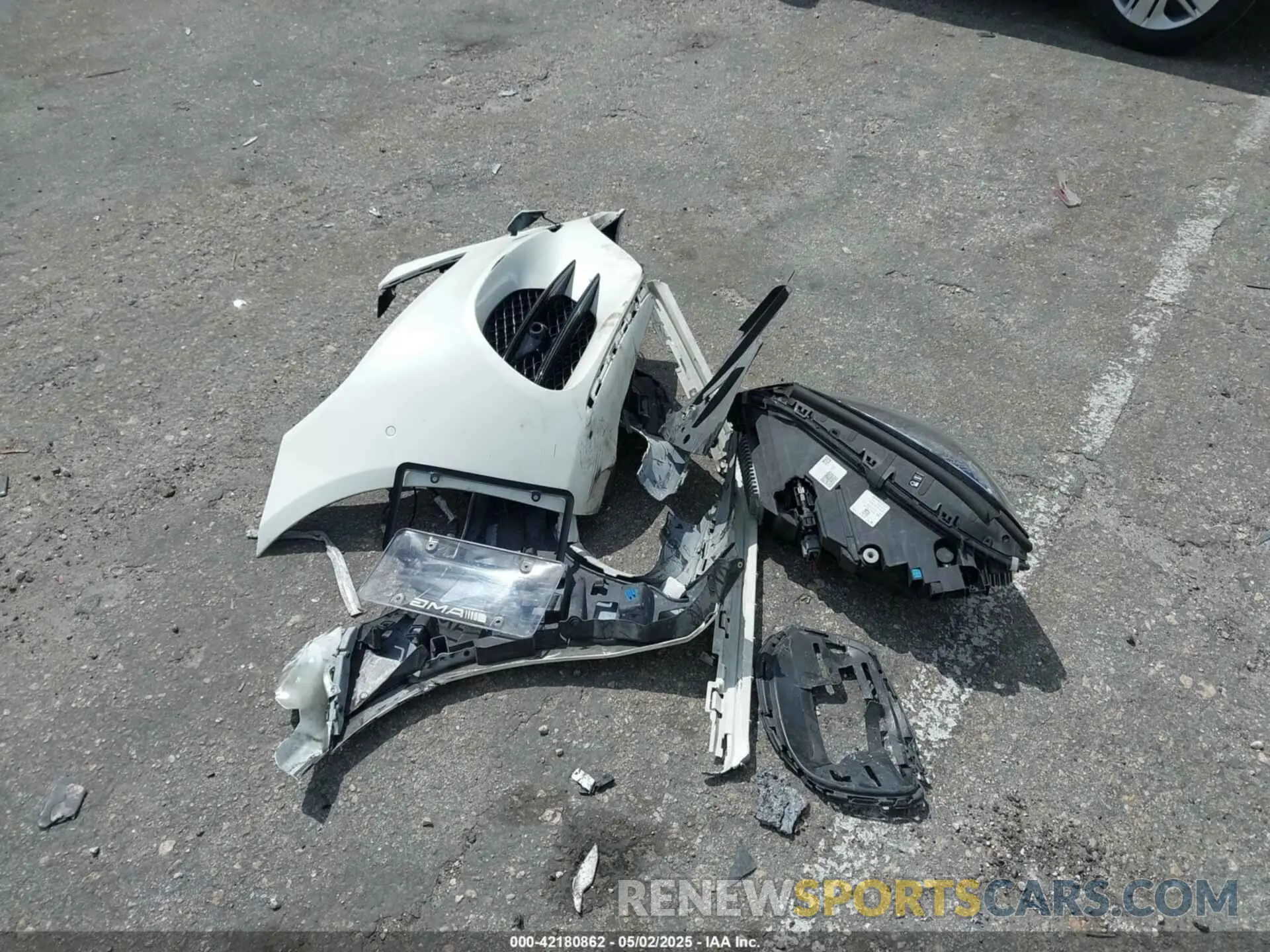 11 Photograph of a damaged car WDDUG8DB4KA451393 MERCEDES-BENZ S 560 2019