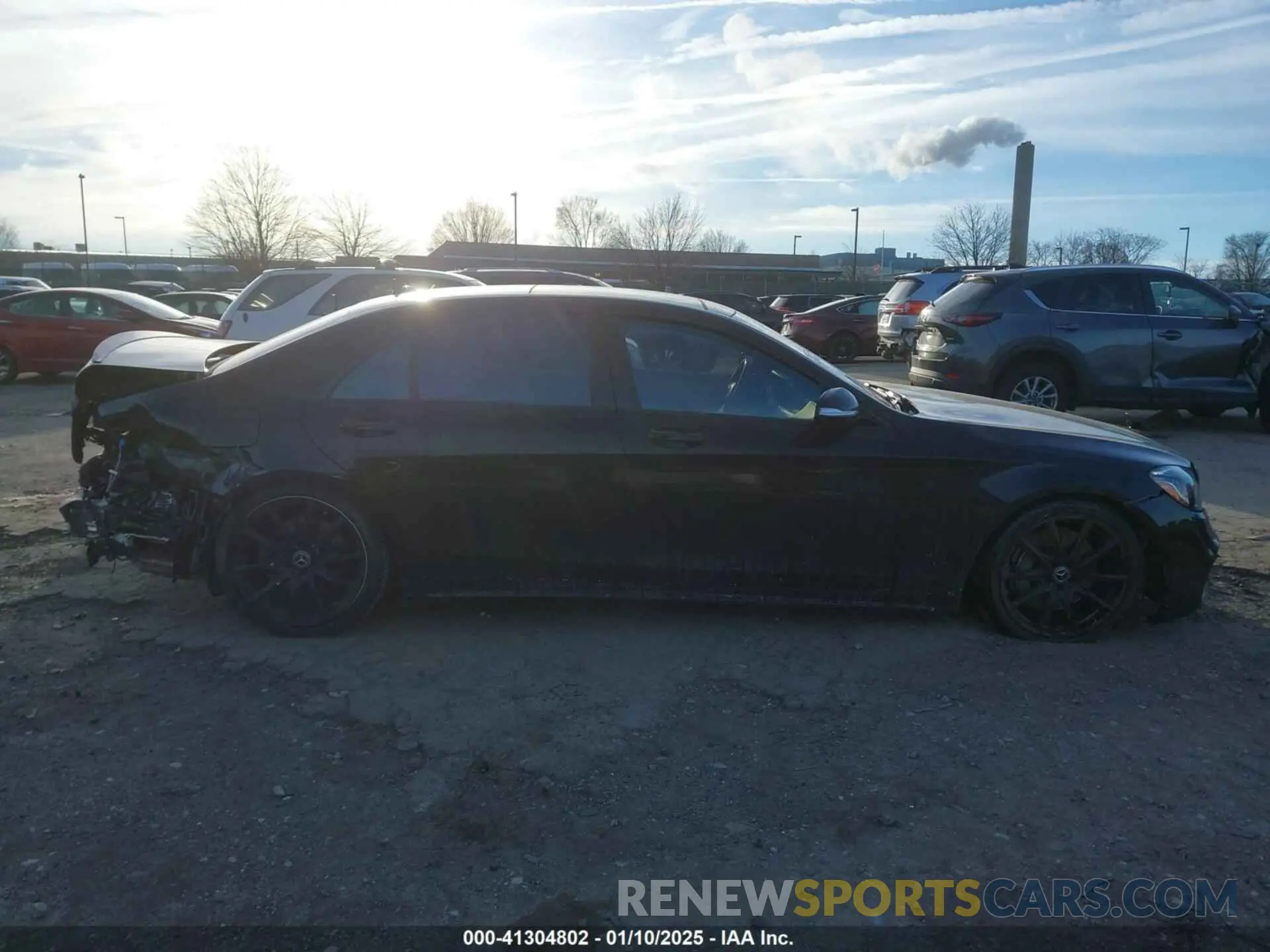 12 Photograph of a damaged car WDDUG8DB6KA496769 MERCEDES-BENZ S 560 2019