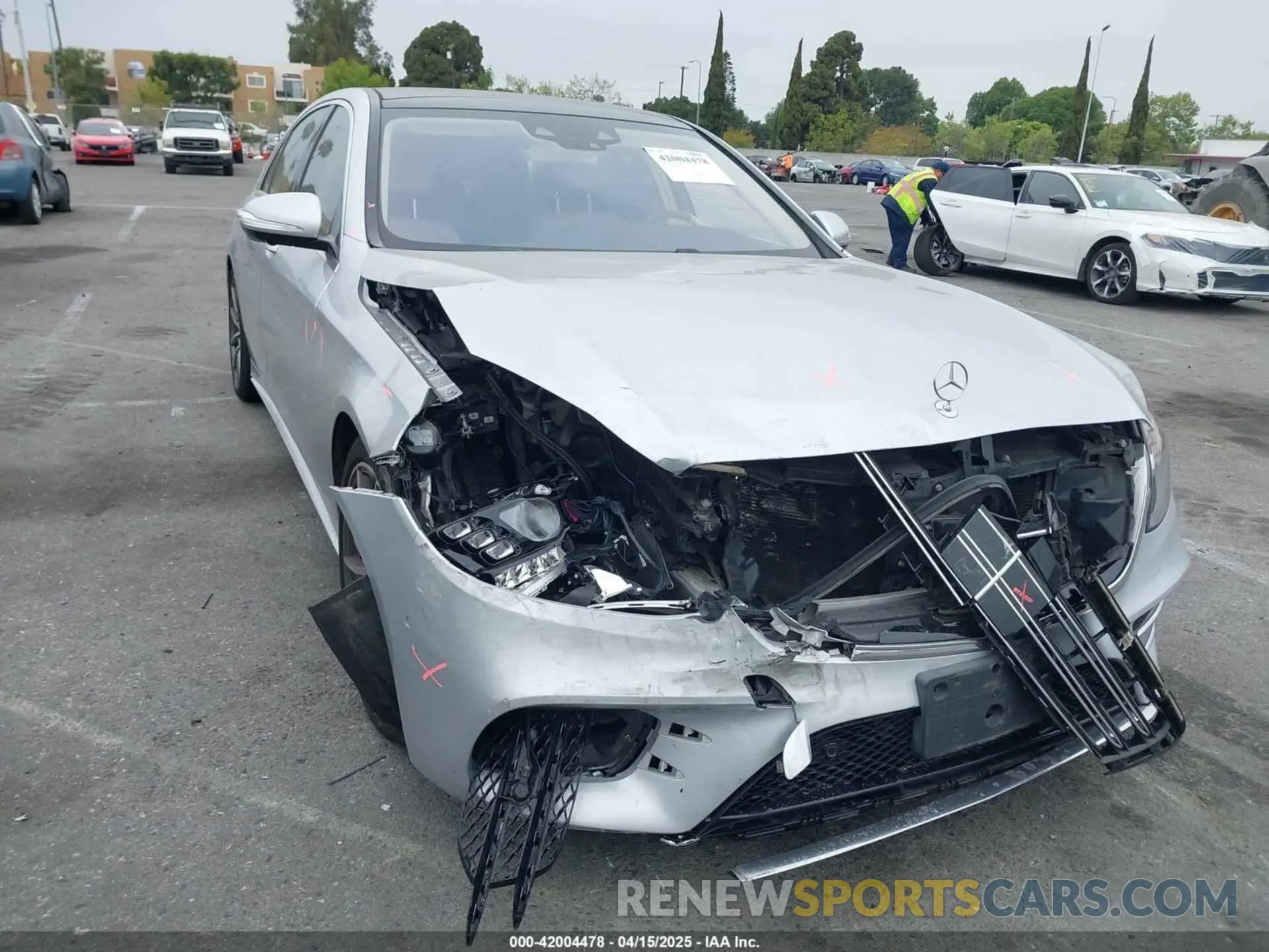 1 Photograph of a damaged car WDDUG8DB8KA438078 MERCEDES-BENZ S 560 2019