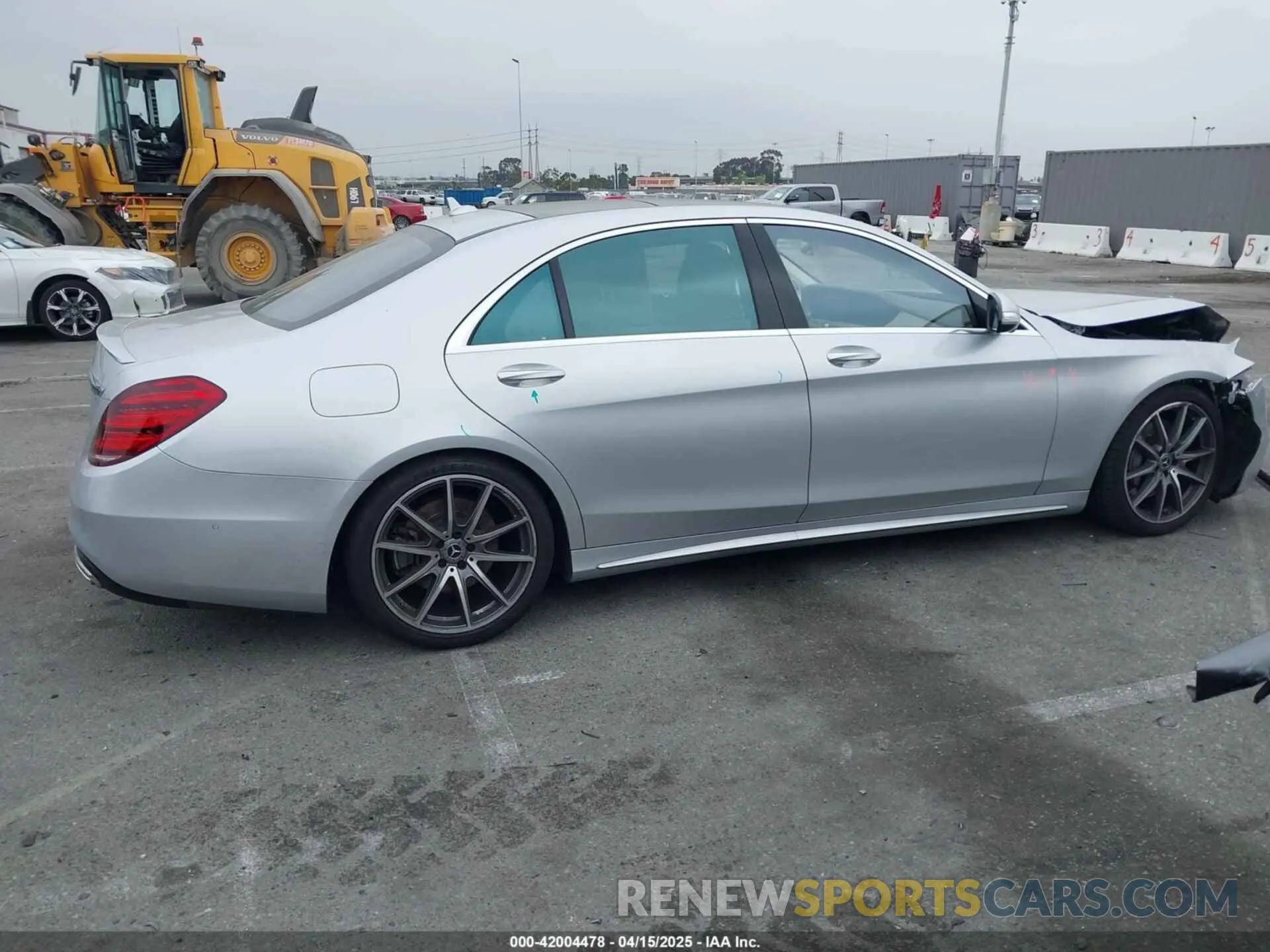 13 Photograph of a damaged car WDDUG8DB8KA438078 MERCEDES-BENZ S 560 2019