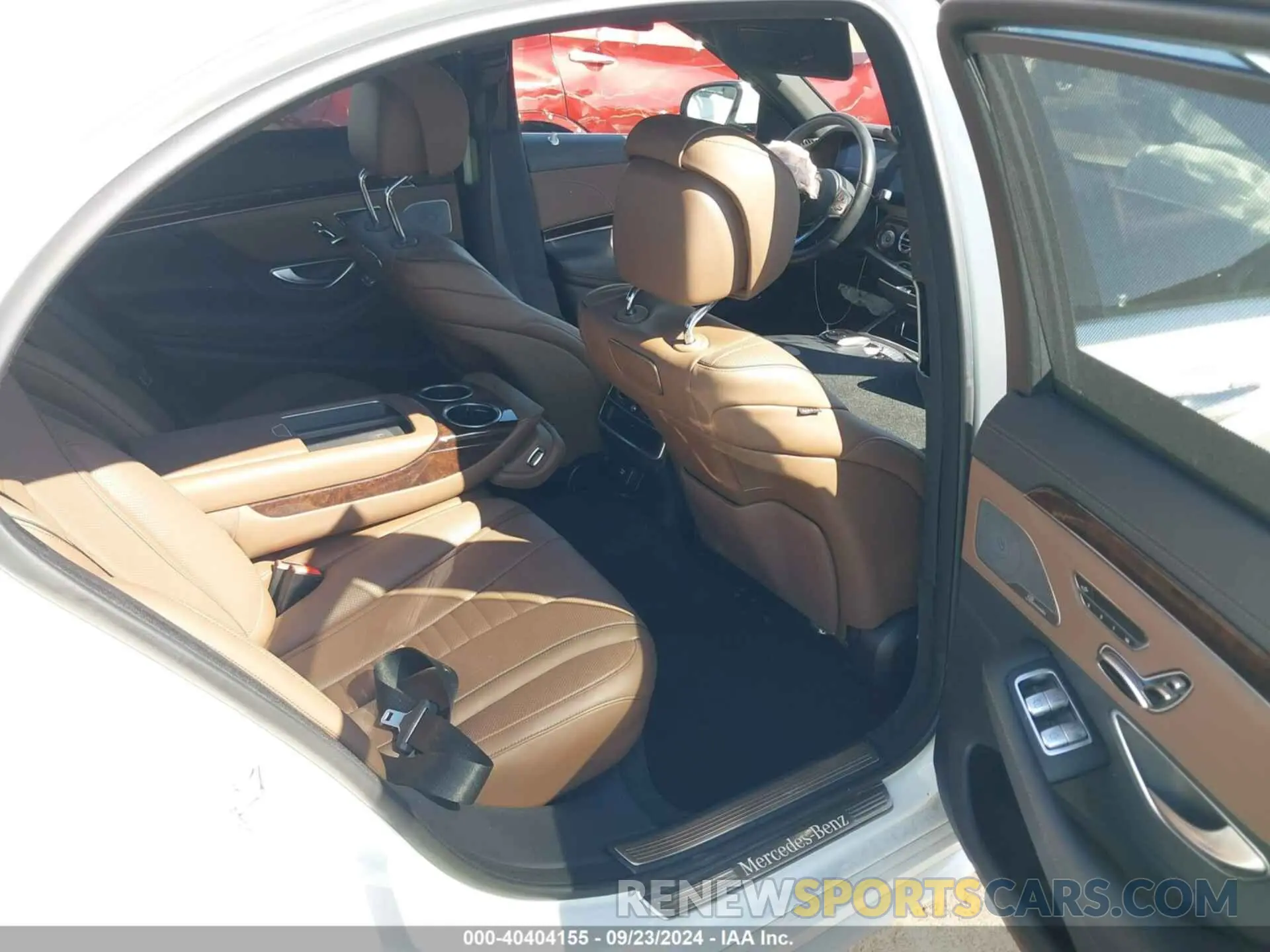 8 Photograph of a damaged car WDDUG8DB9KA434251 MERCEDES-BENZ S 560 2019