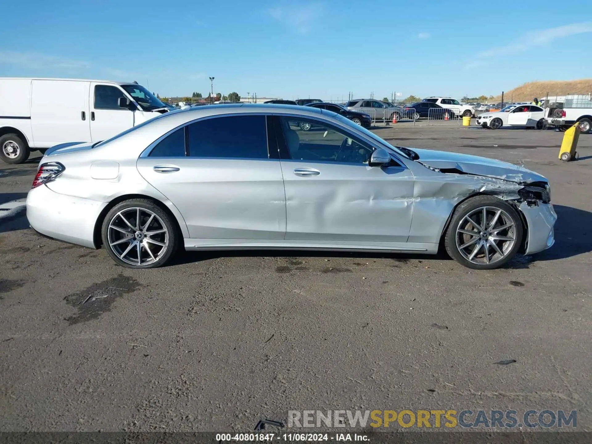 13 Photograph of a damaged car WDDUG8DB9KA453527 MERCEDES-BENZ S 560 2019