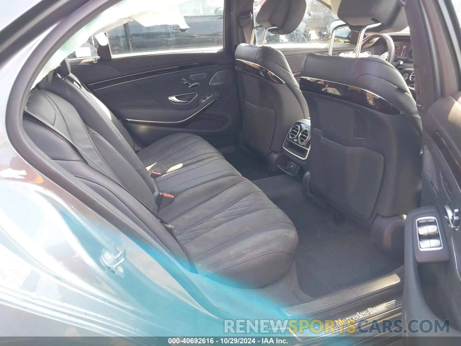 8 Photograph of a damaged car WDDUG8GB1KA444168 MERCEDES-BENZ S 560 2019