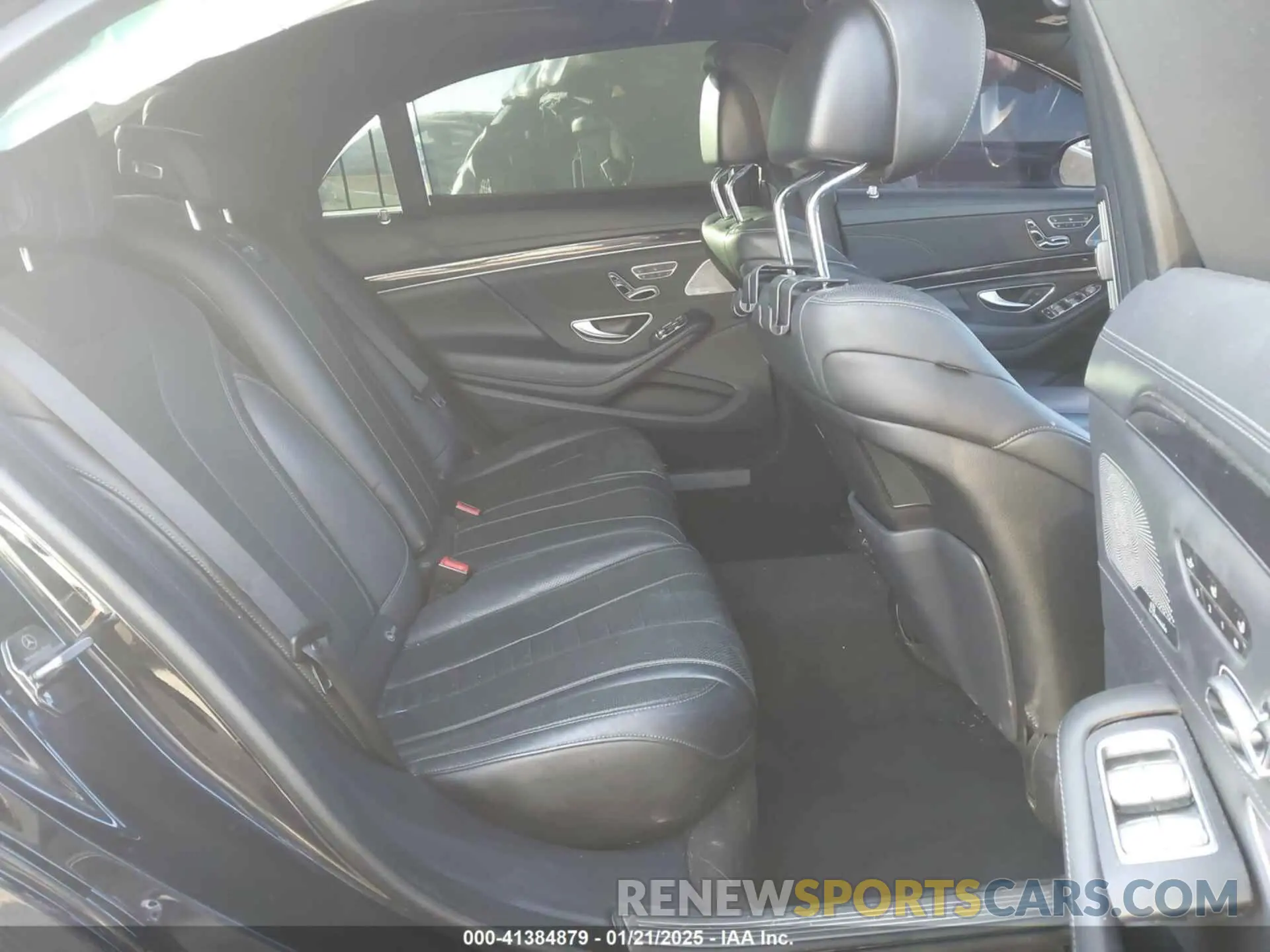 8 Photograph of a damaged car W1KUG8DBXLA558949 MERCEDES-BENZ S 560 2020