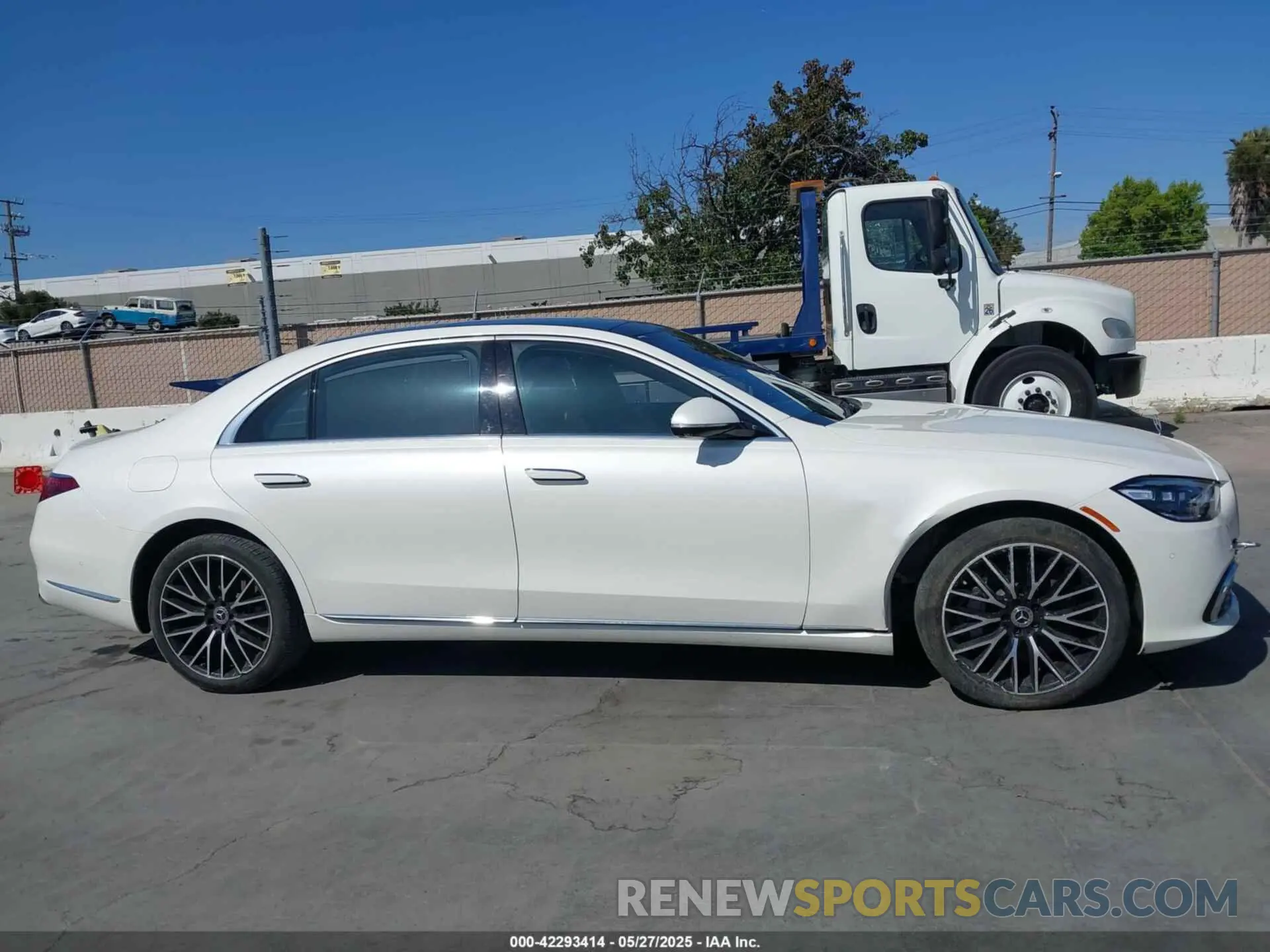 13 Photograph of a damaged car W1K6G7GB5MA017002 MERCEDES-BENZ S 580 2021