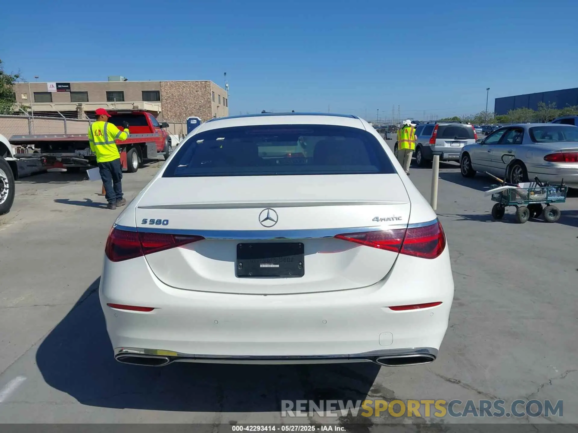 16 Photograph of a damaged car W1K6G7GB5MA017002 MERCEDES-BENZ S 580 2021