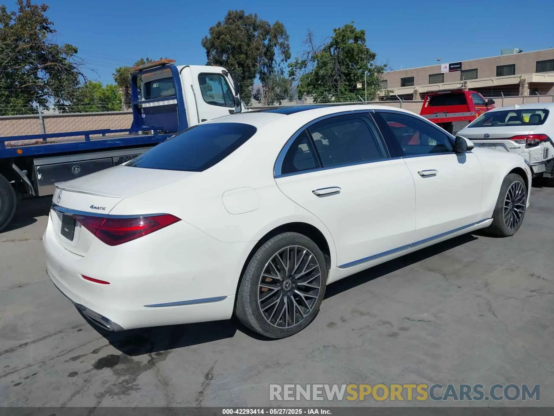 4 Photograph of a damaged car W1K6G7GB5MA017002 MERCEDES-BENZ S 580 2021