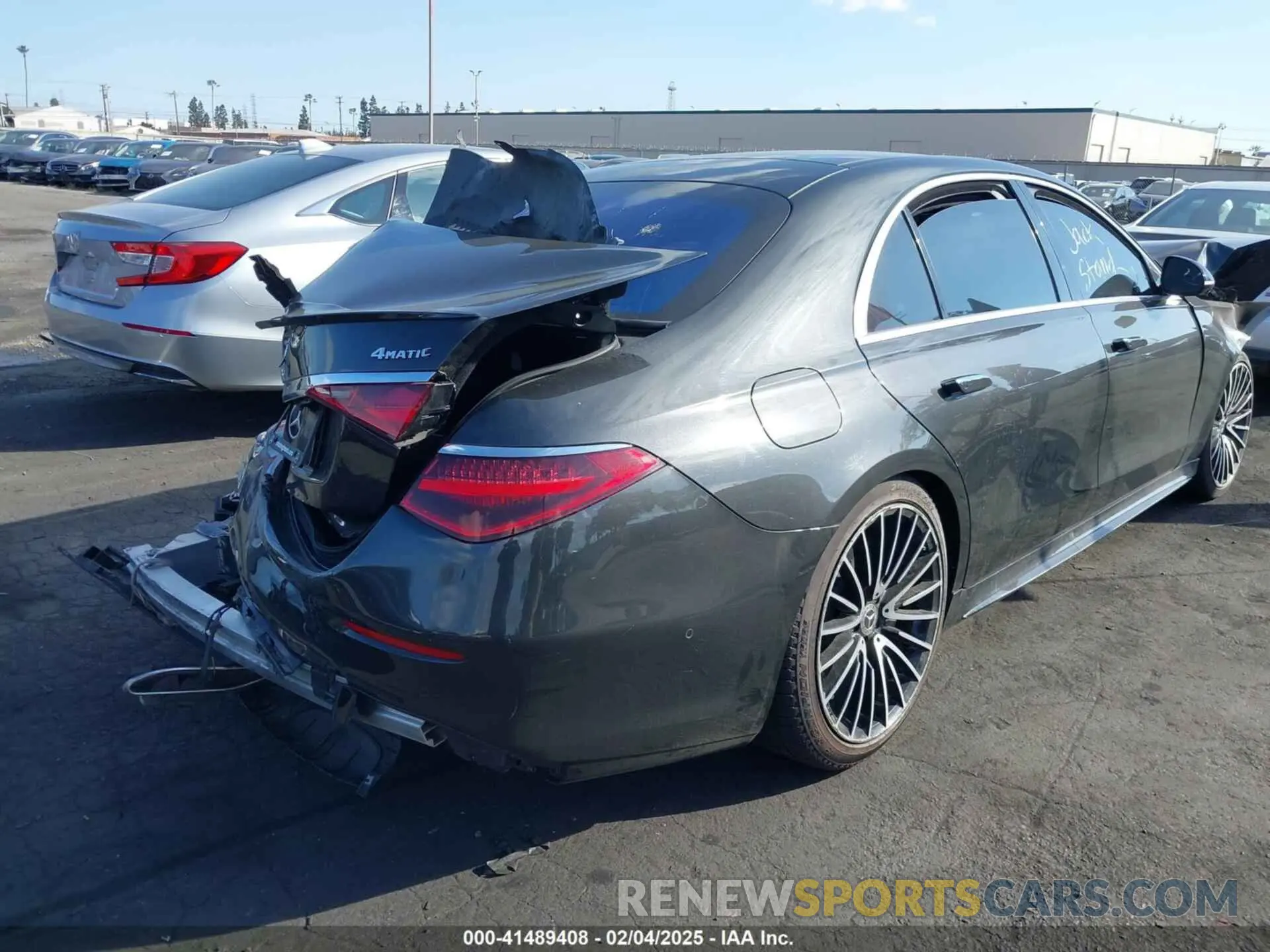 4 Photograph of a damaged car W1K6G7GB7MA057744 MERCEDES-BENZ S 580 2021