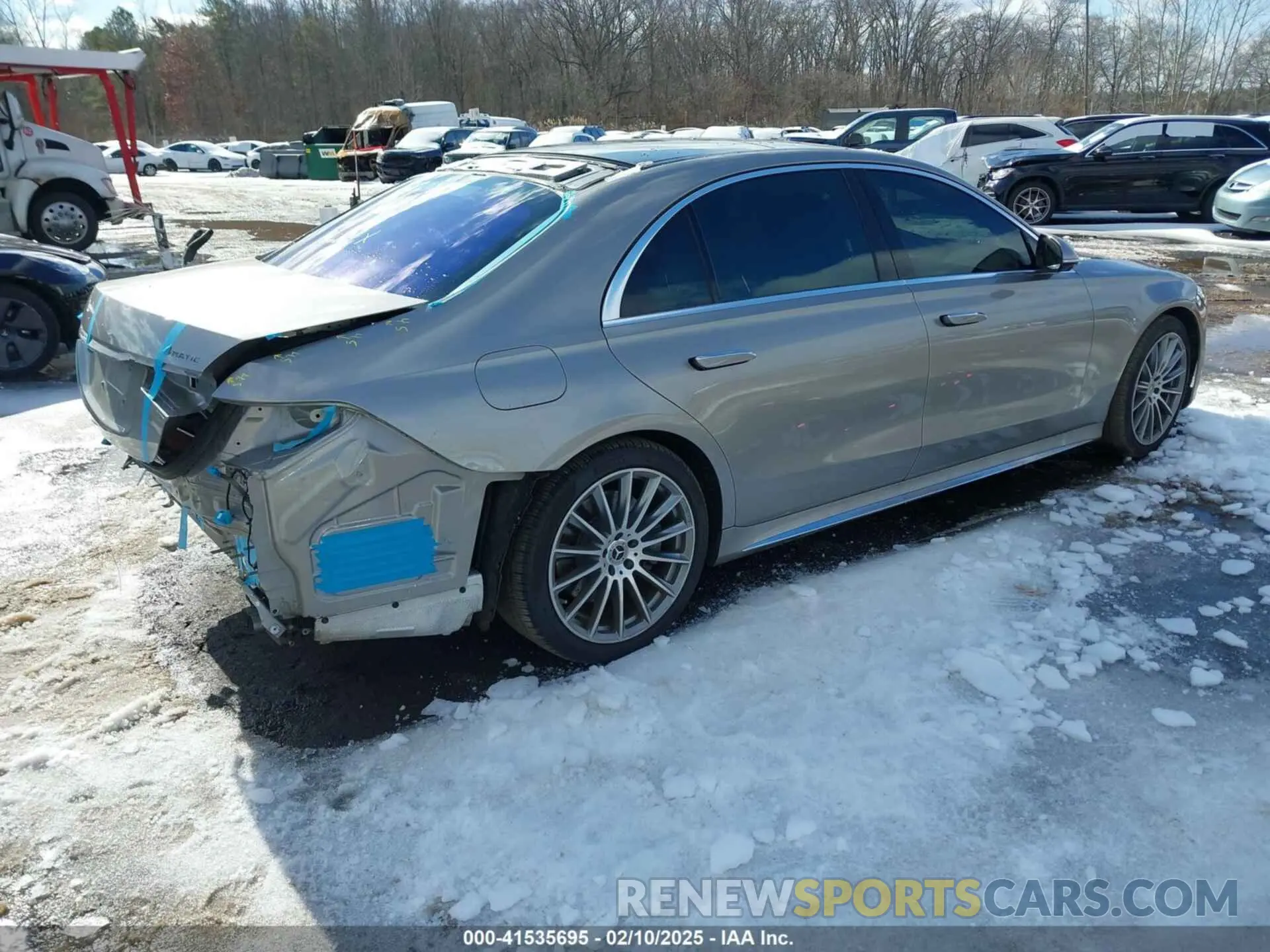 4 Photograph of a damaged car W1K6G7GB8MA021061 MERCEDES-BENZ S 580 2021