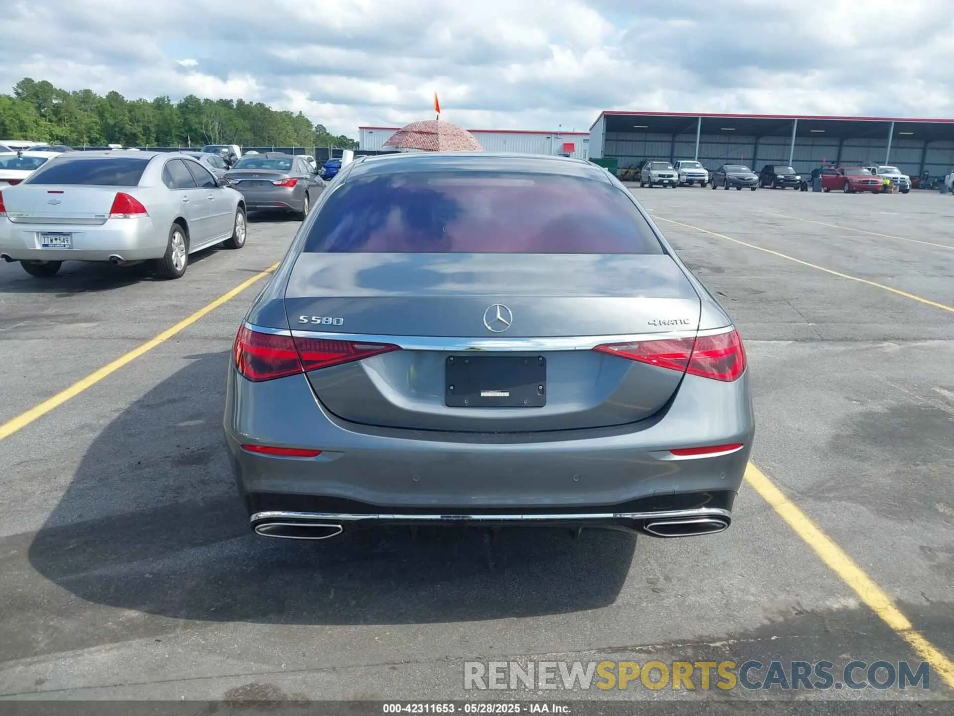 16 Photograph of a damaged car W1K6G7GB8MA029712 MERCEDES-BENZ S 580 2021