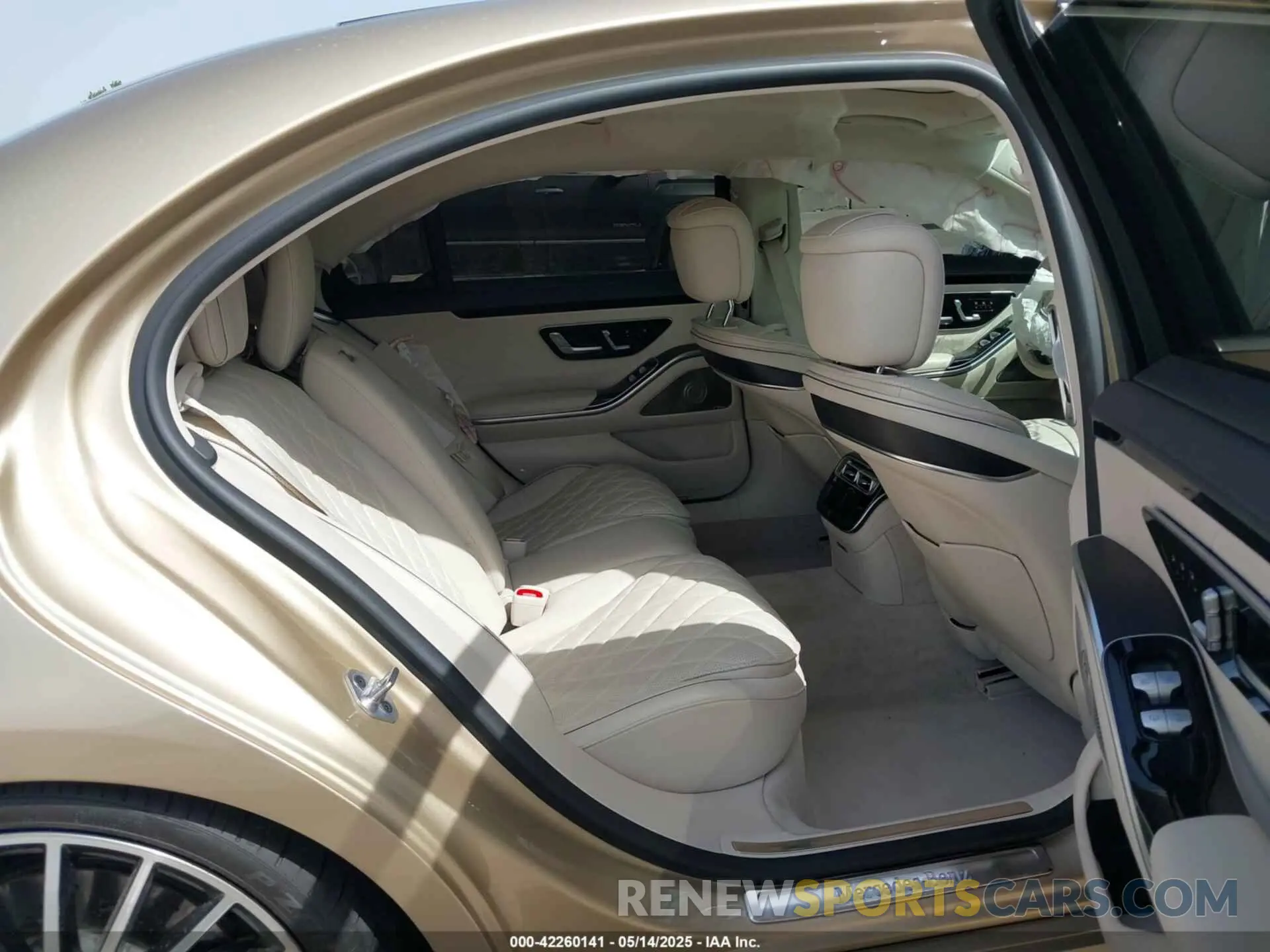 8 Photograph of a damaged car W1K6G7GB0NA083989 MERCEDES-BENZ S 580 2022