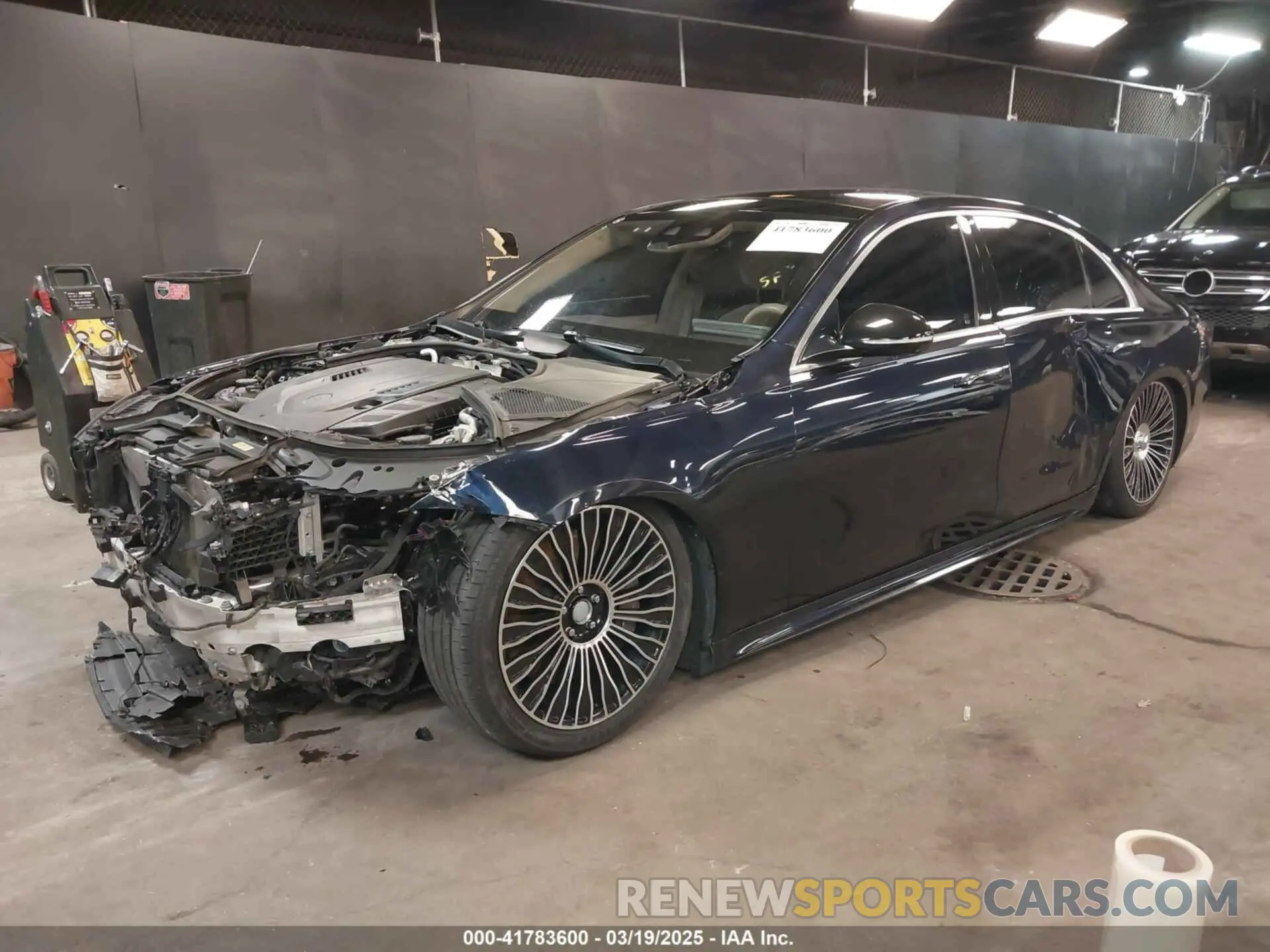 2 Photograph of a damaged car W1K6G7GB7NA155304 MERCEDES-BENZ S 580 2022
