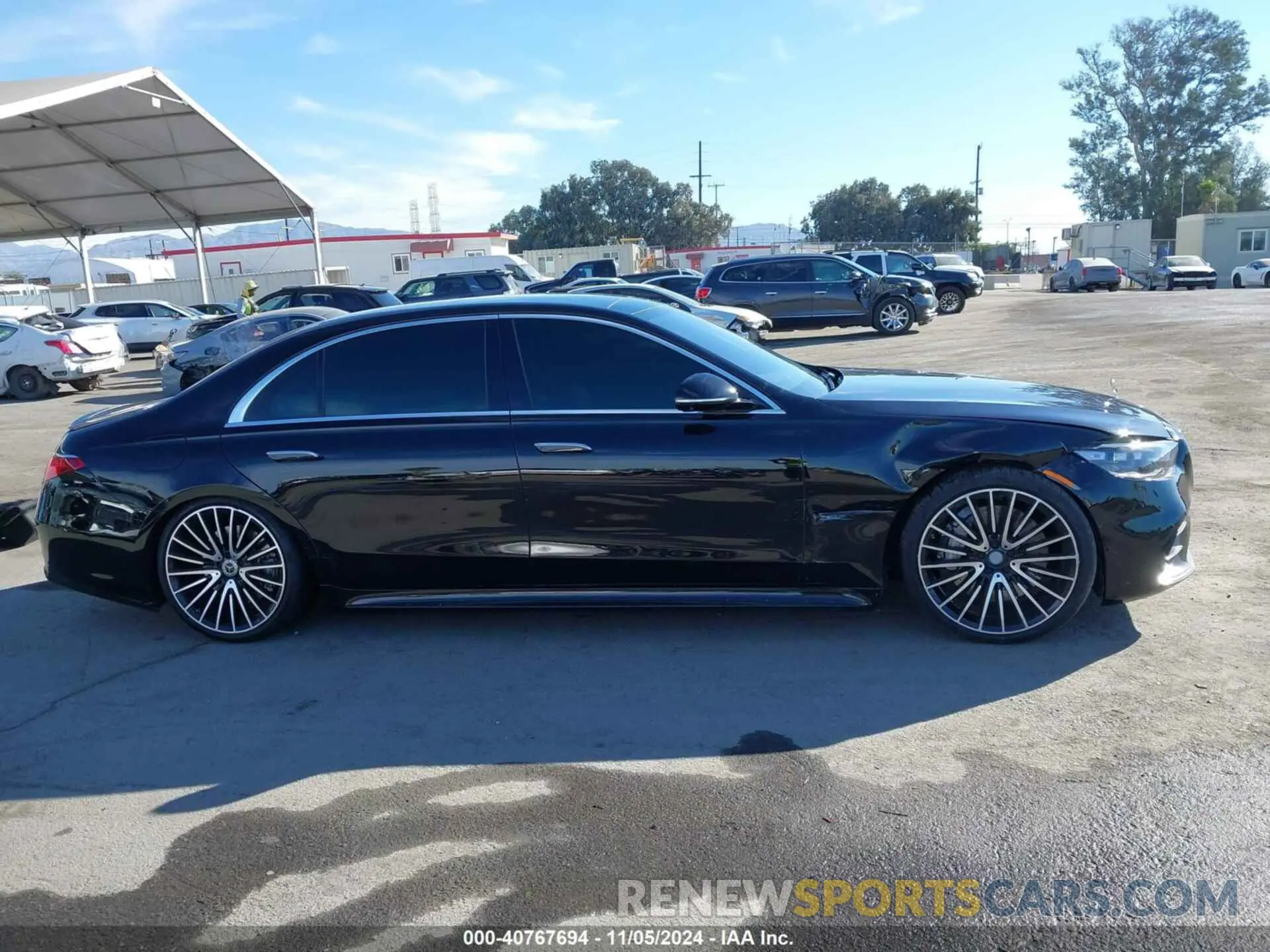 13 Photograph of a damaged car W1K6G7GB9NA106024 MERCEDES-BENZ S 580 2022