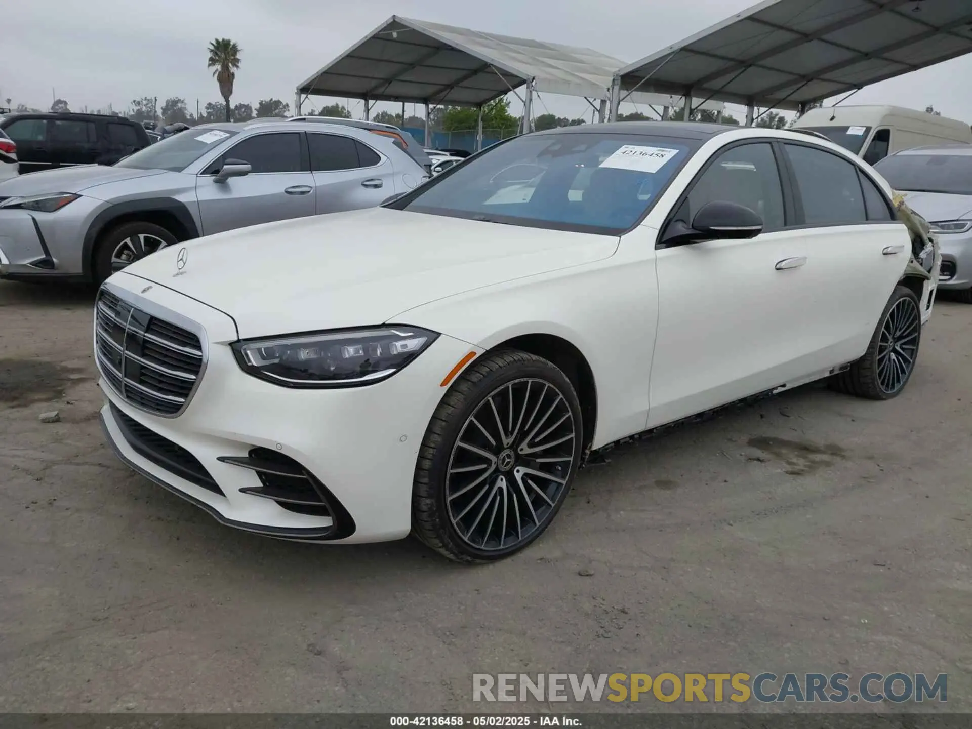 2 Photograph of a damaged car W1K6G7GB5PA182598 MERCEDES-BENZ S 580 2023