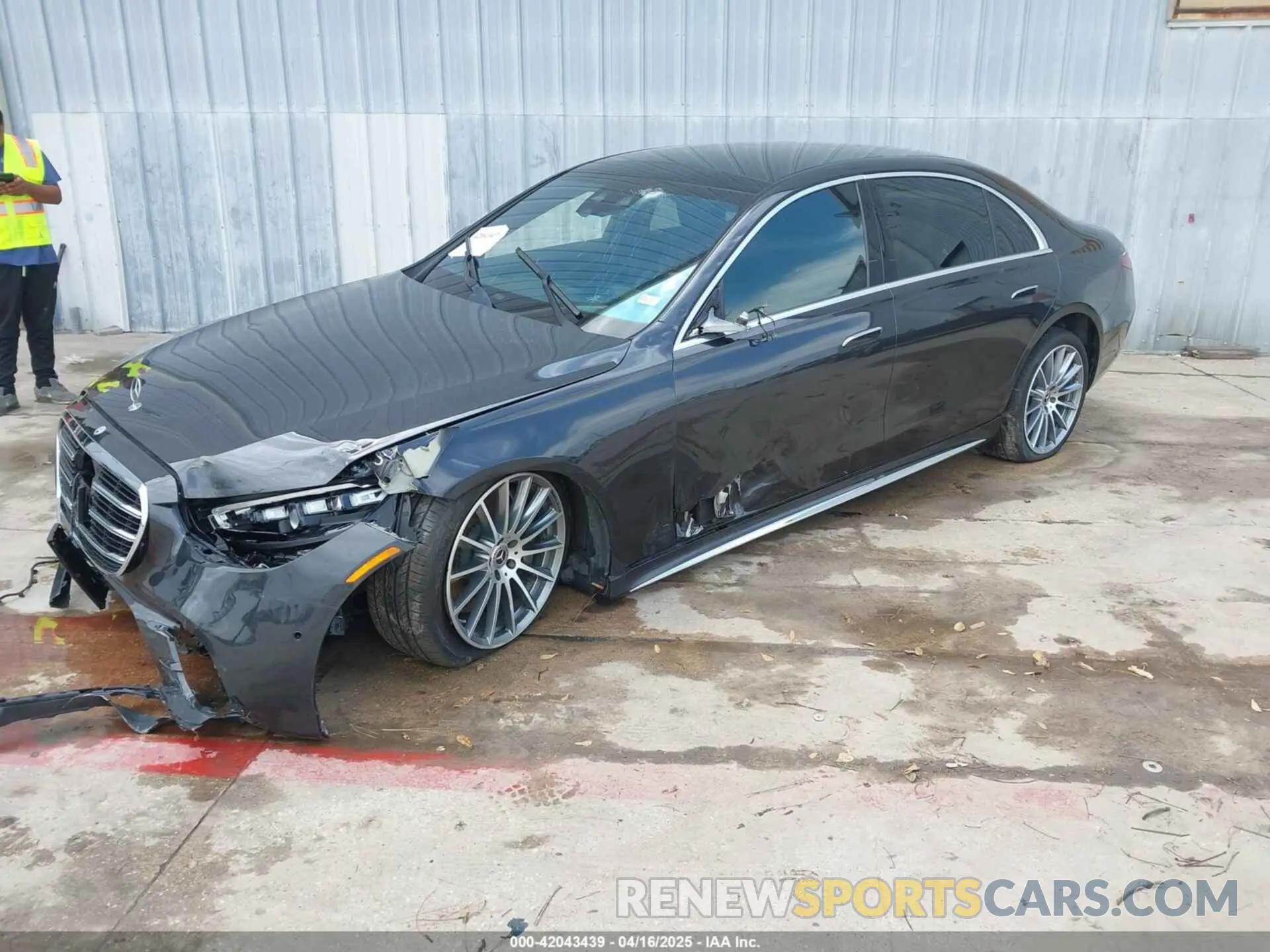 2 Photograph of a damaged car W1K6G7GB6PA198518 MERCEDES-BENZ S 580 2023