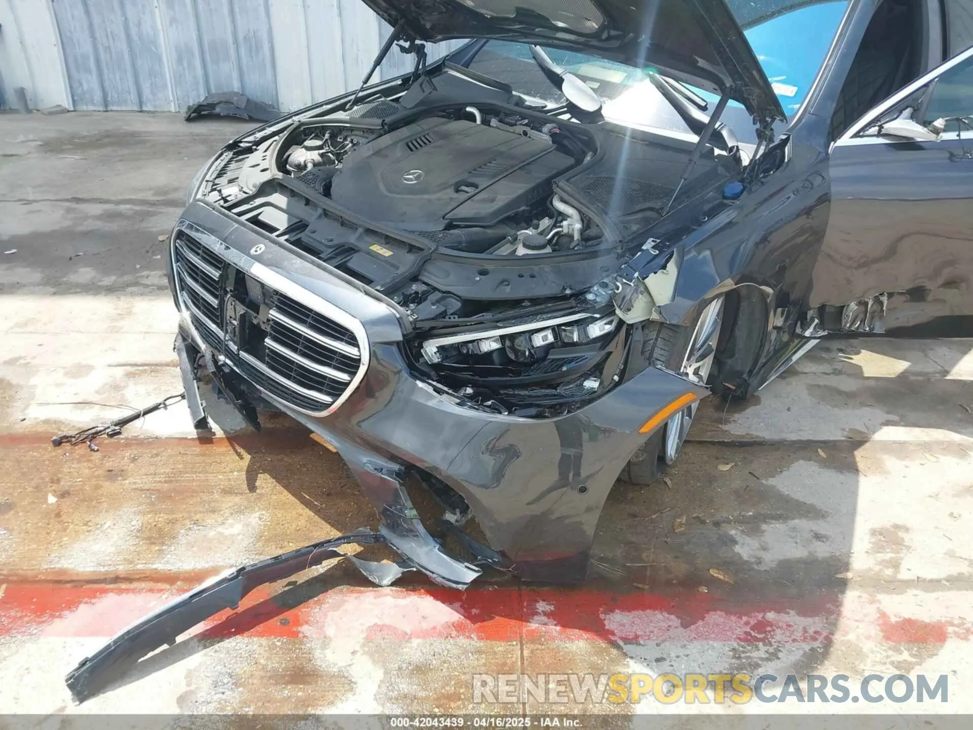 6 Photograph of a damaged car W1K6G7GB6PA198518 MERCEDES-BENZ S 580 2023
