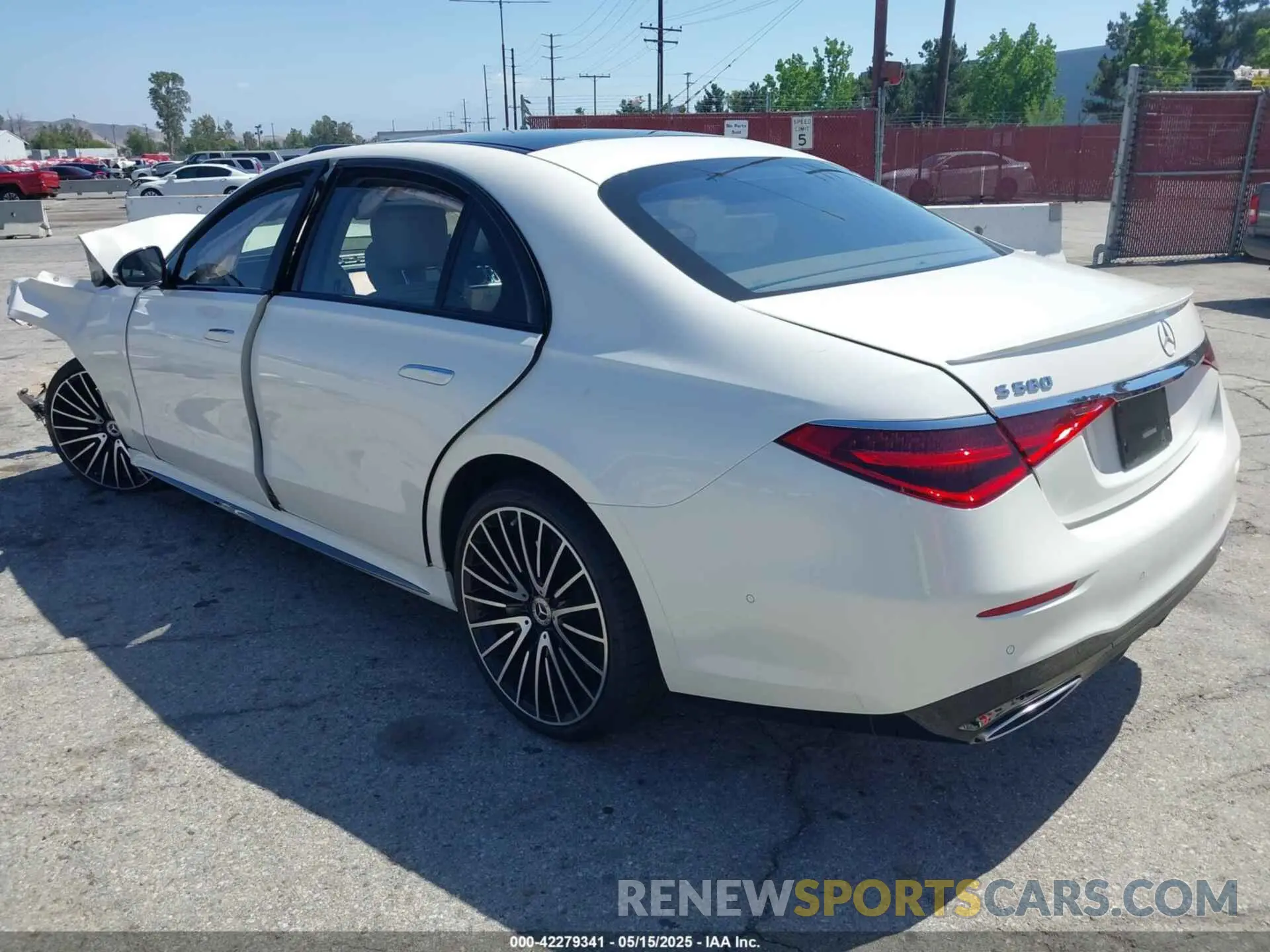 3 Photograph of a damaged car W1K6G7GB6PA235373 MERCEDES-BENZ S 580 2023