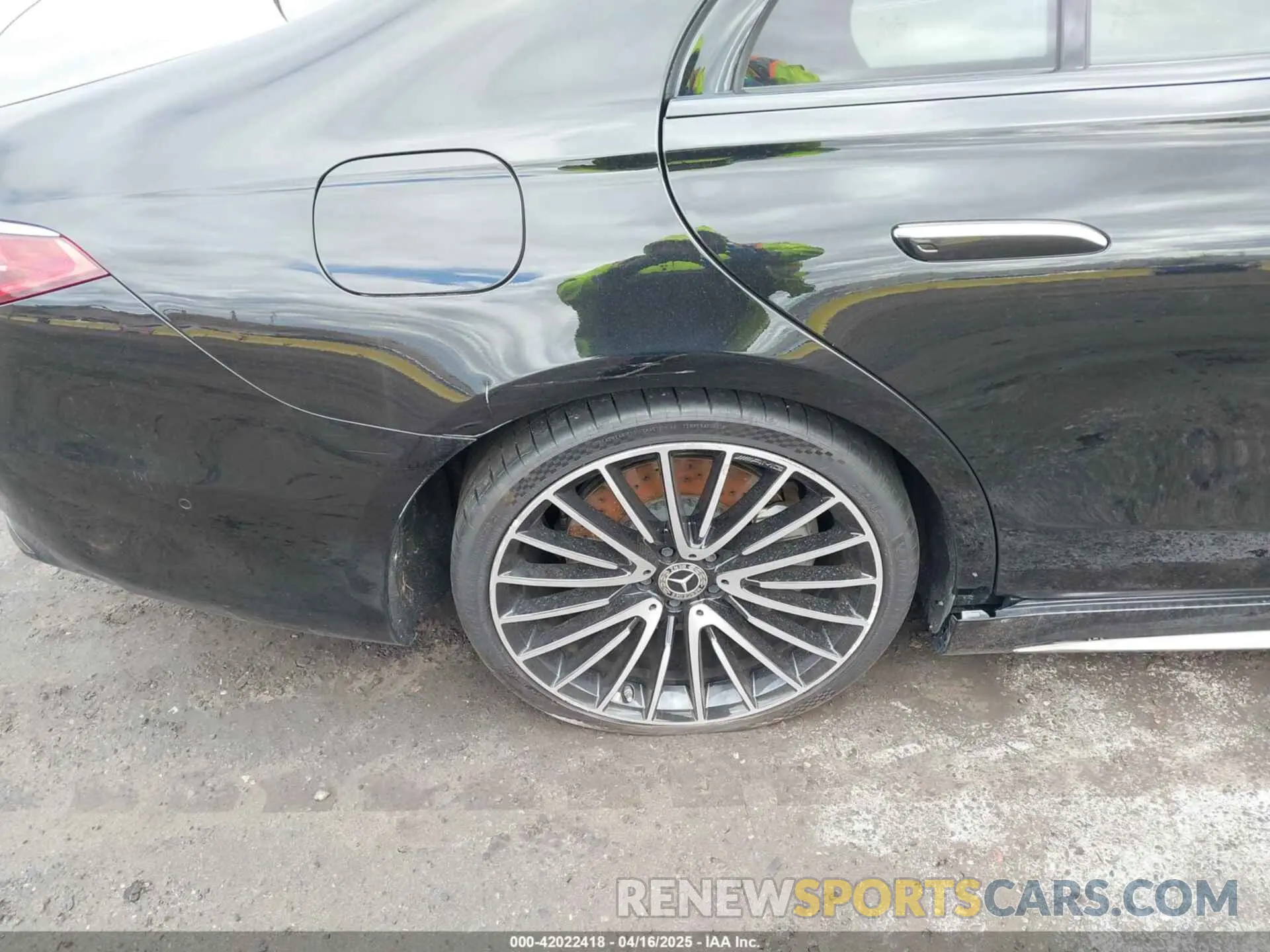 16 Photograph of a damaged car W1K6G7GB7PA204391 MERCEDES-BENZ S 580 2023