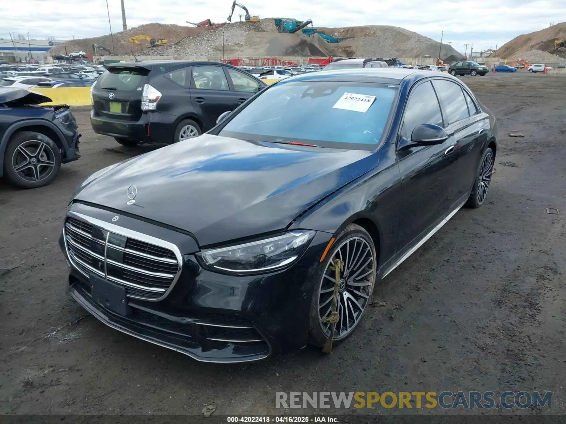 2 Photograph of a damaged car W1K6G7GB7PA204391 MERCEDES-BENZ S 580 2023