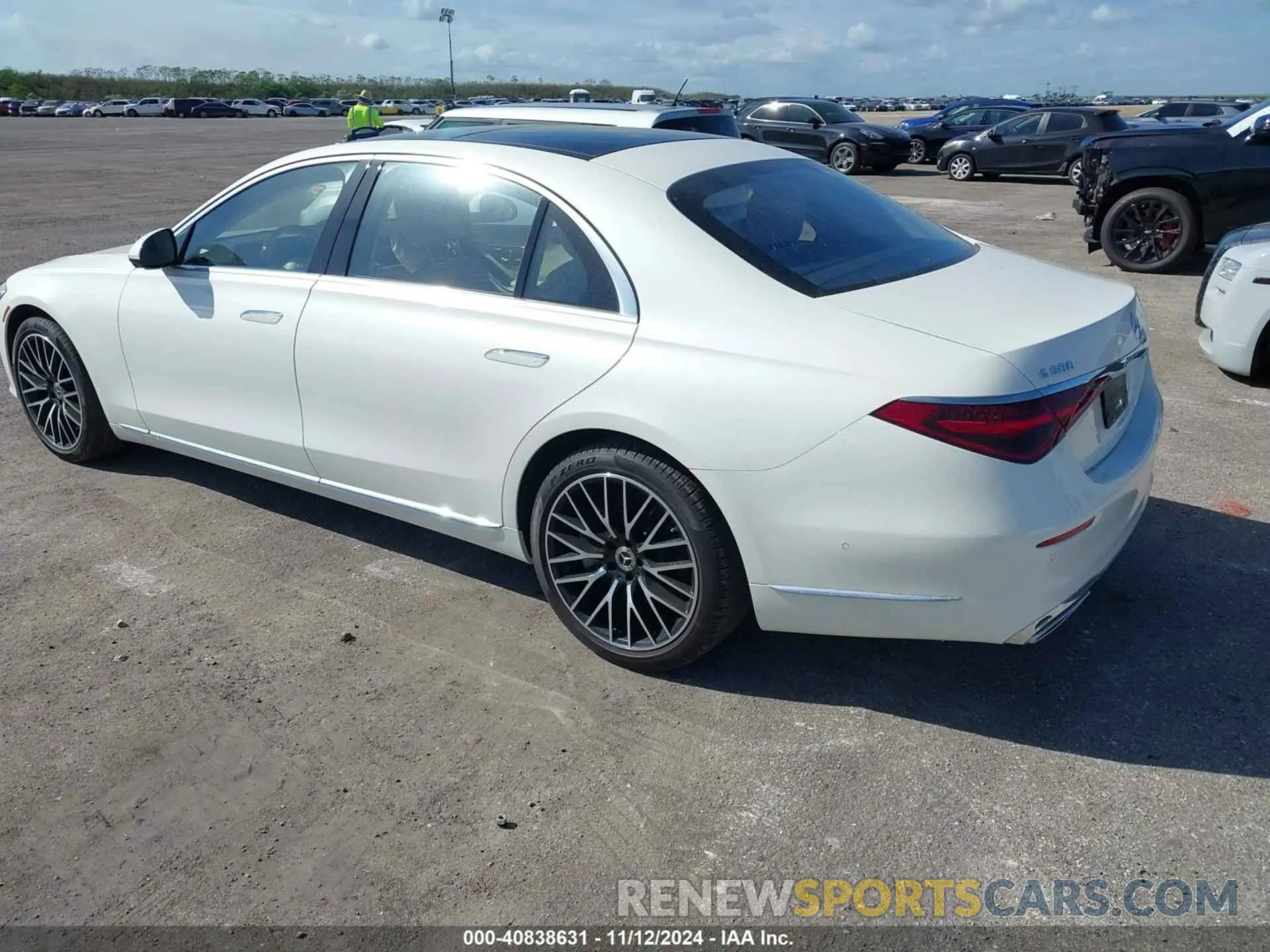 3 Photograph of a damaged car W1K6G7GB7PA223863 MERCEDES-BENZ S 580 2023