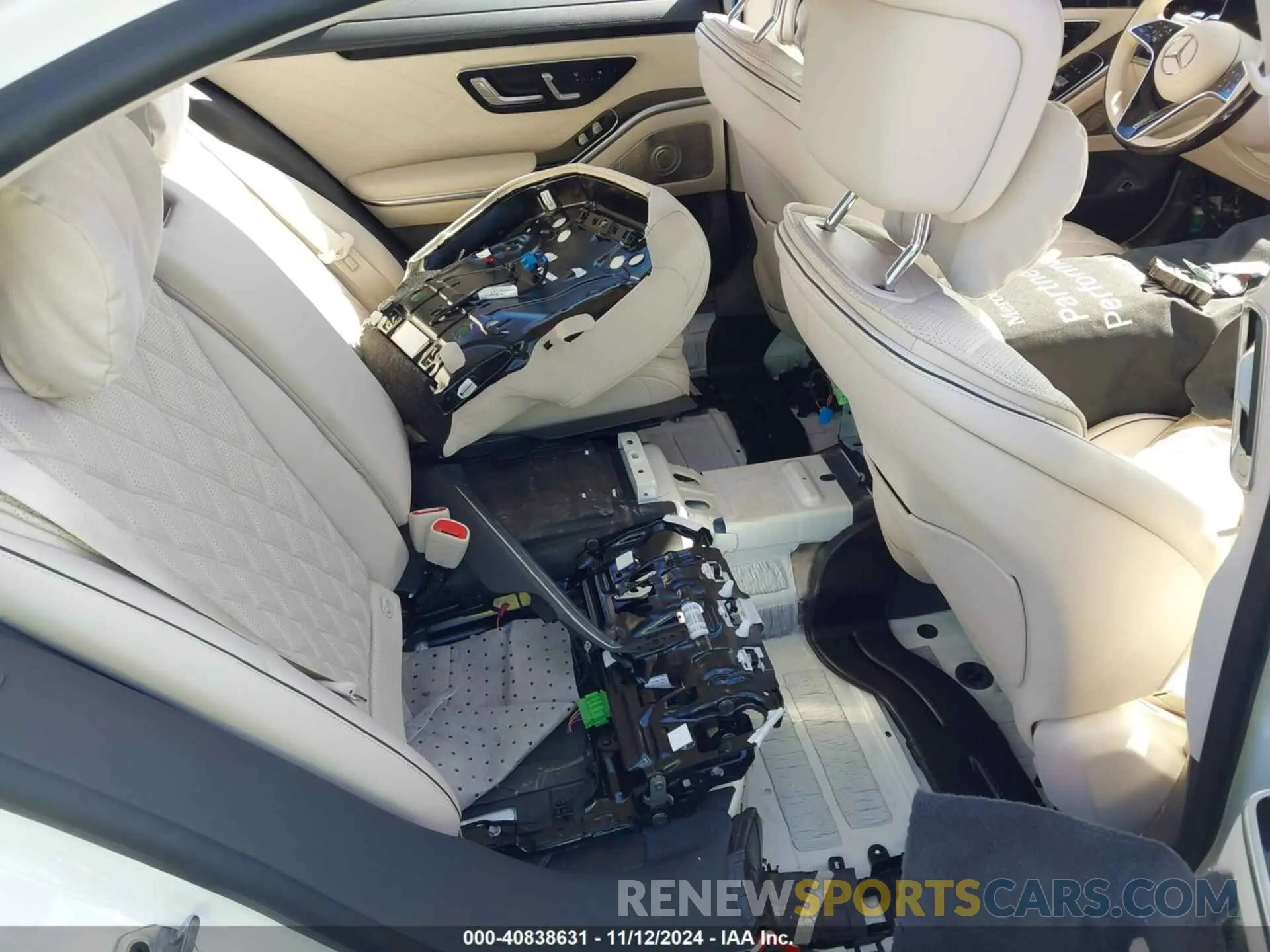 8 Photograph of a damaged car W1K6G7GB7PA223863 MERCEDES-BENZ S 580 2023