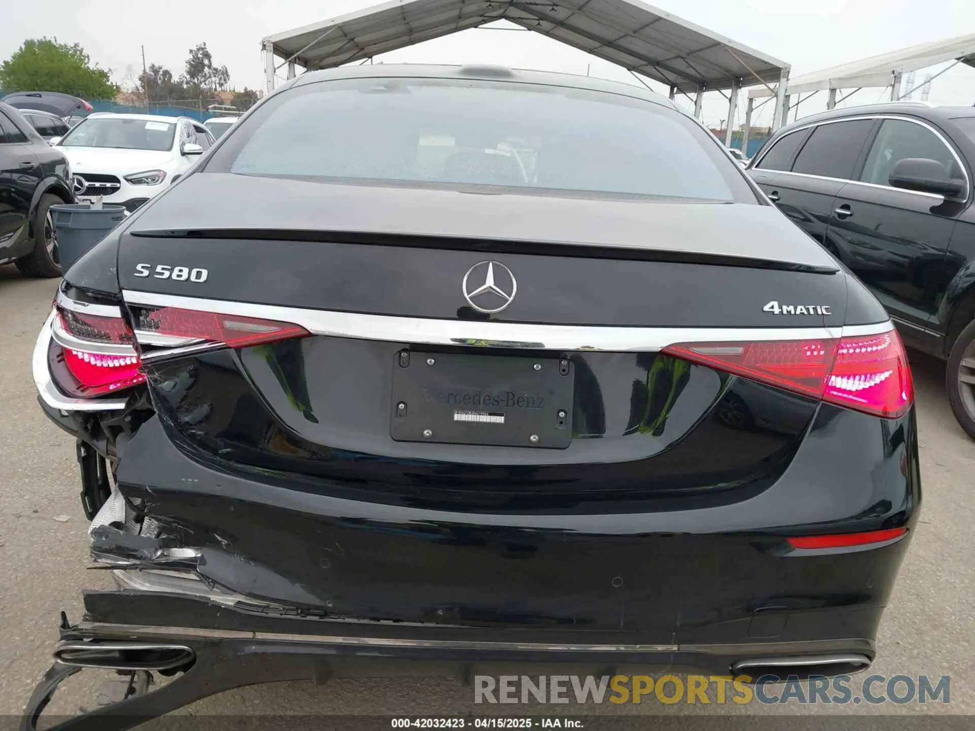17 Photograph of a damaged car W1K6G7GB3RA279964 MERCEDES-BENZ S 580 2024