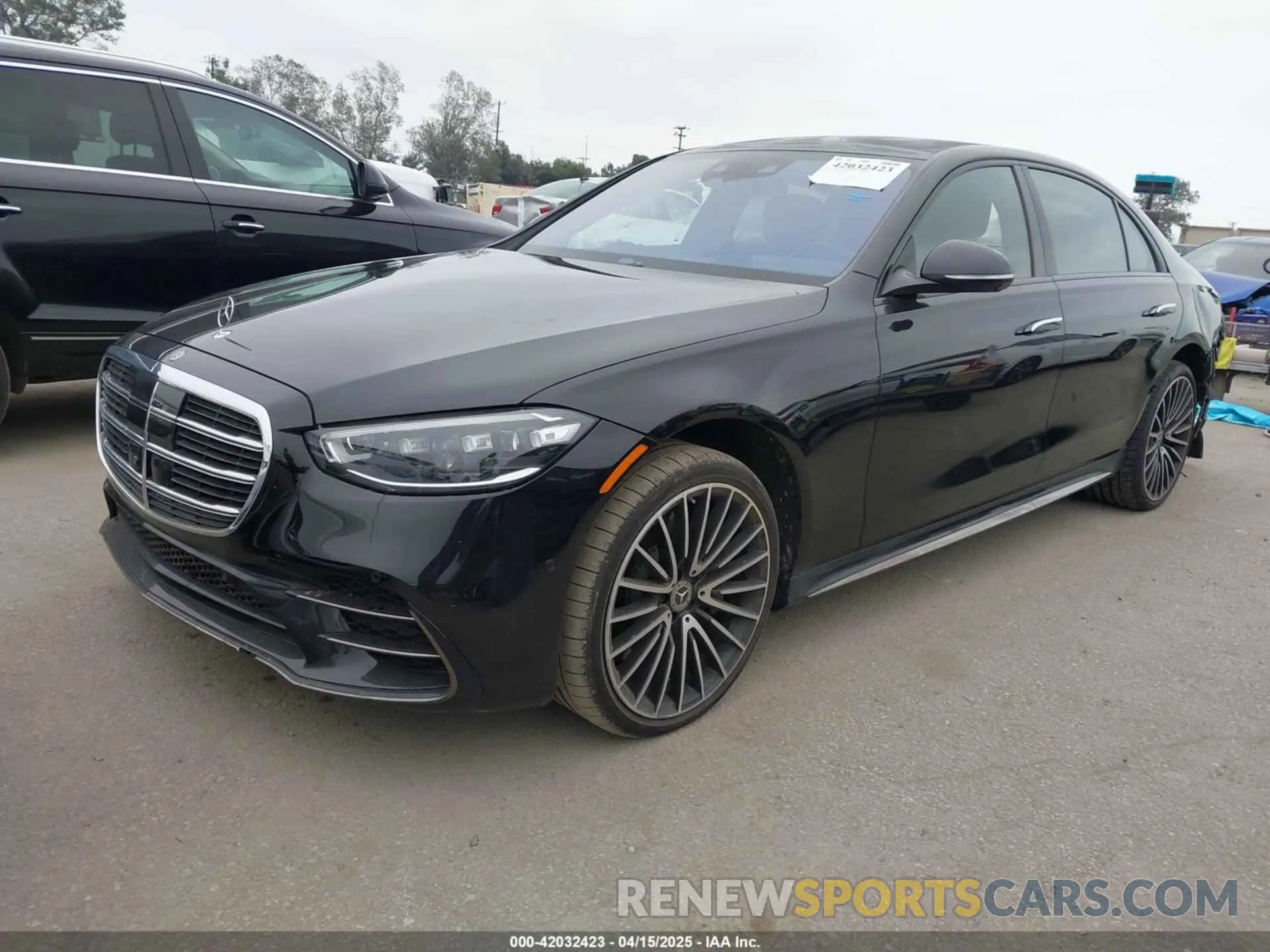 2 Photograph of a damaged car W1K6G7GB3RA279964 MERCEDES-BENZ S 580 2024
