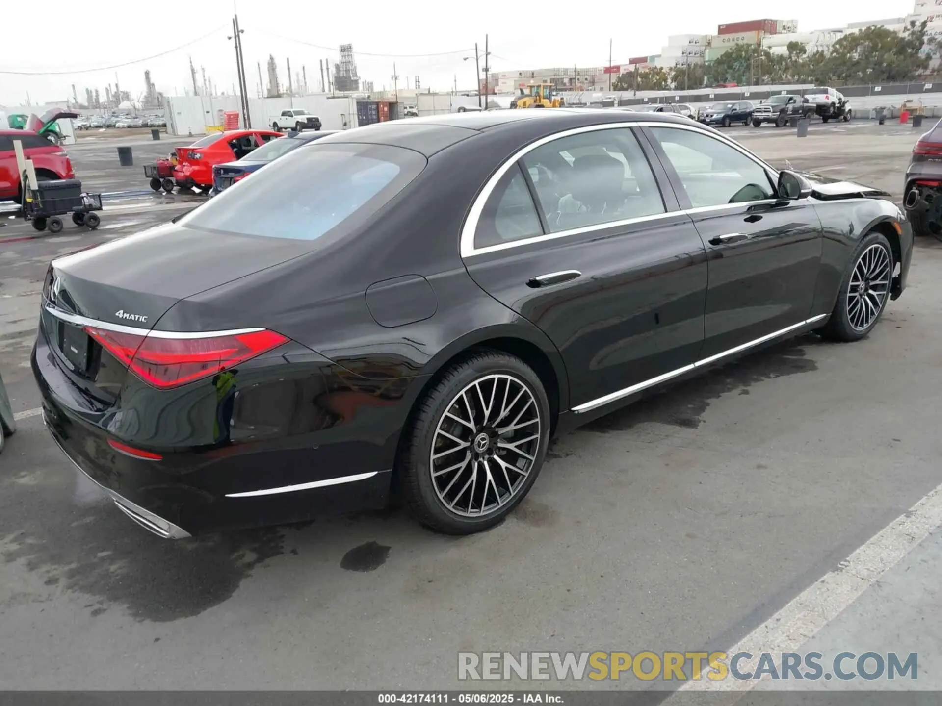 4 Photograph of a damaged car W1K6G7GB9RA259265 MERCEDES-BENZ S 580 2024
