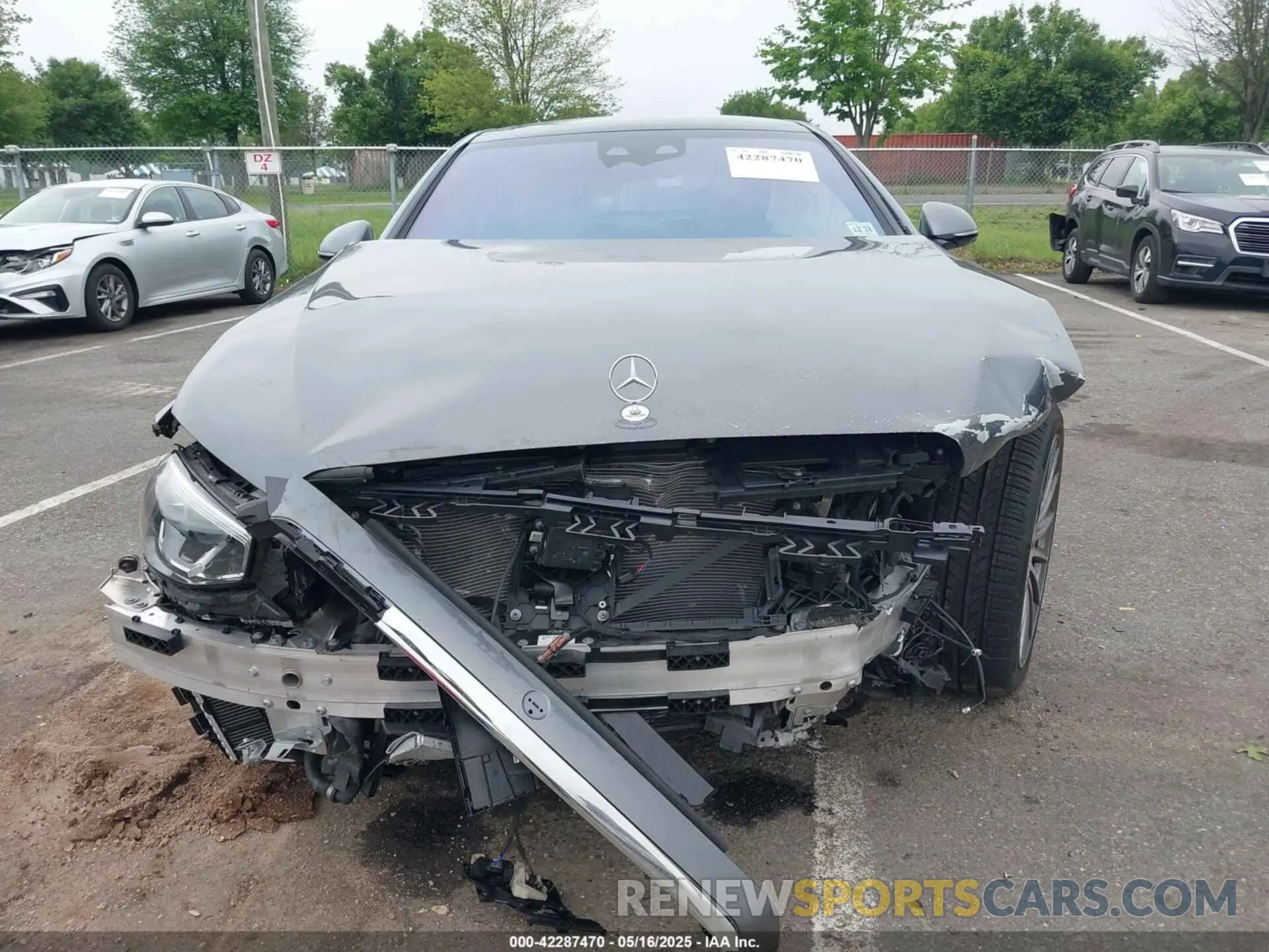 12 Photograph of a damaged car W1K6G7GBXRA269738 MERCEDES-BENZ S 580 2024