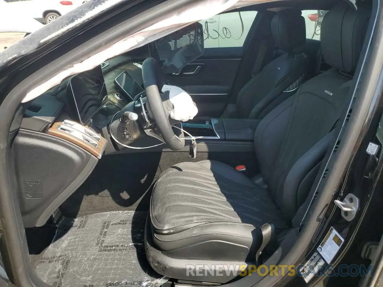 7 Photograph of a damaged car W1K6G8CB5RA302611 MERCEDES-BENZ S 63 E PER 2024