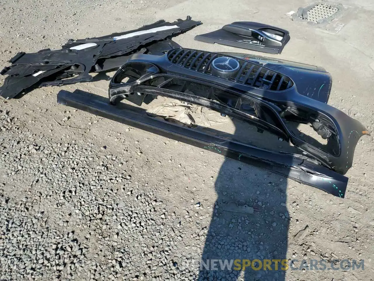 12 Photograph of a damaged car W1K6G8CB1SA317158 MERCEDES-BENZ S 63 E PER 2025