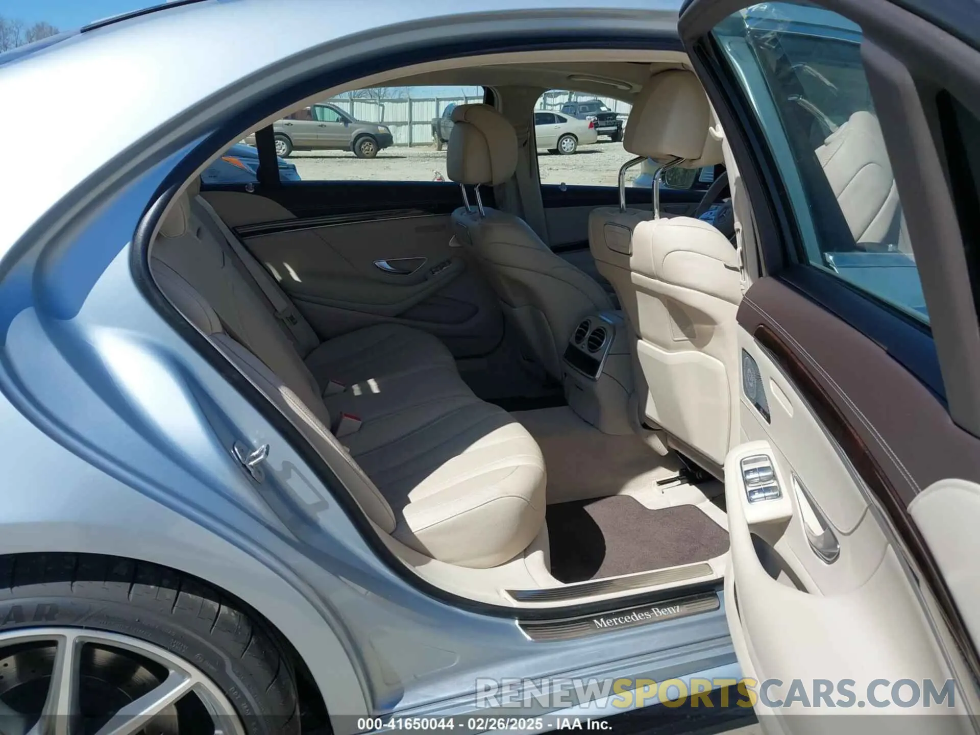 8 Photograph of a damaged car WDDUG6GB1KA482651 MERCEDES-BENZ S-CLASS 2019